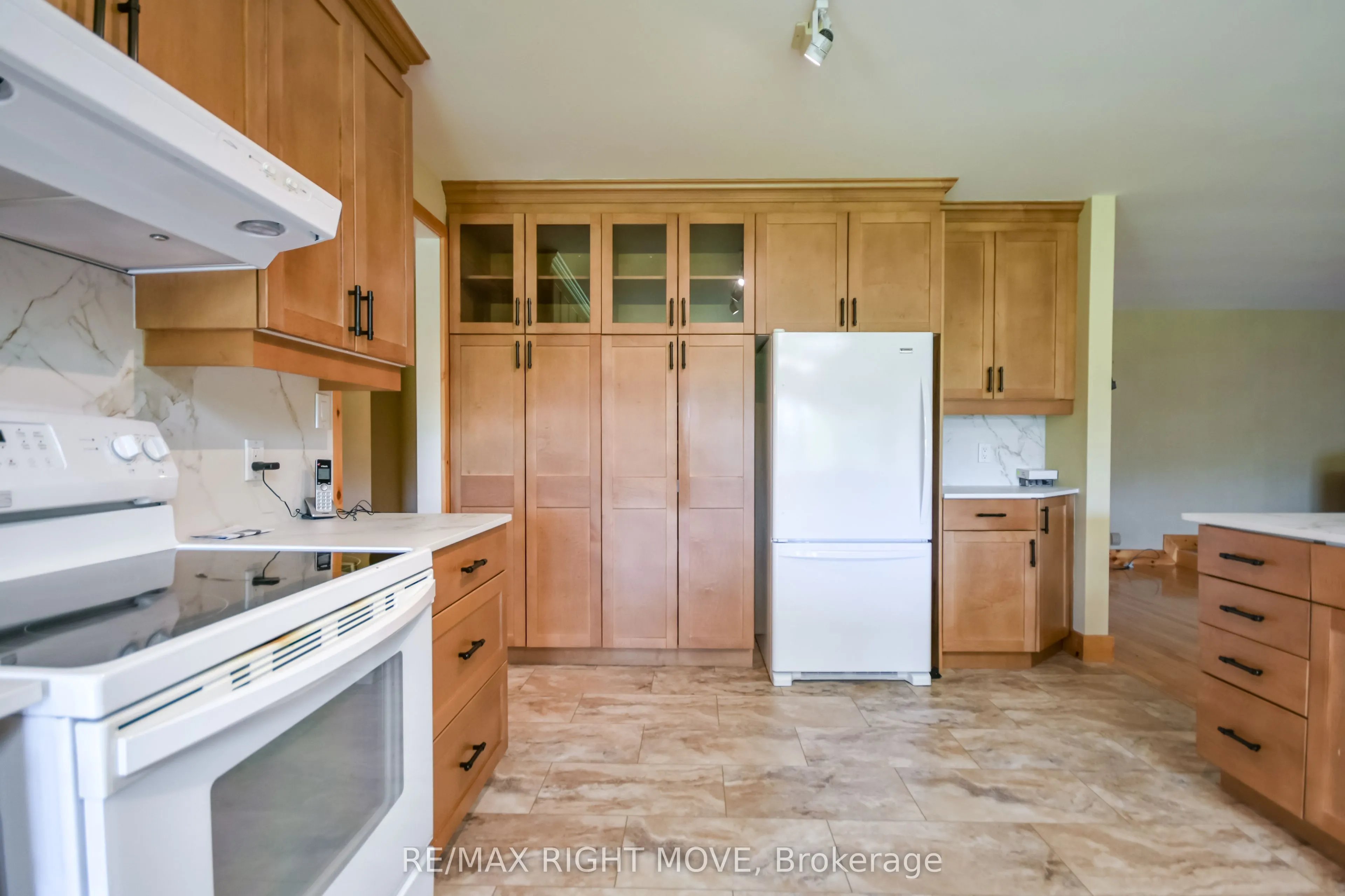 570 Lake Dalrymple Road