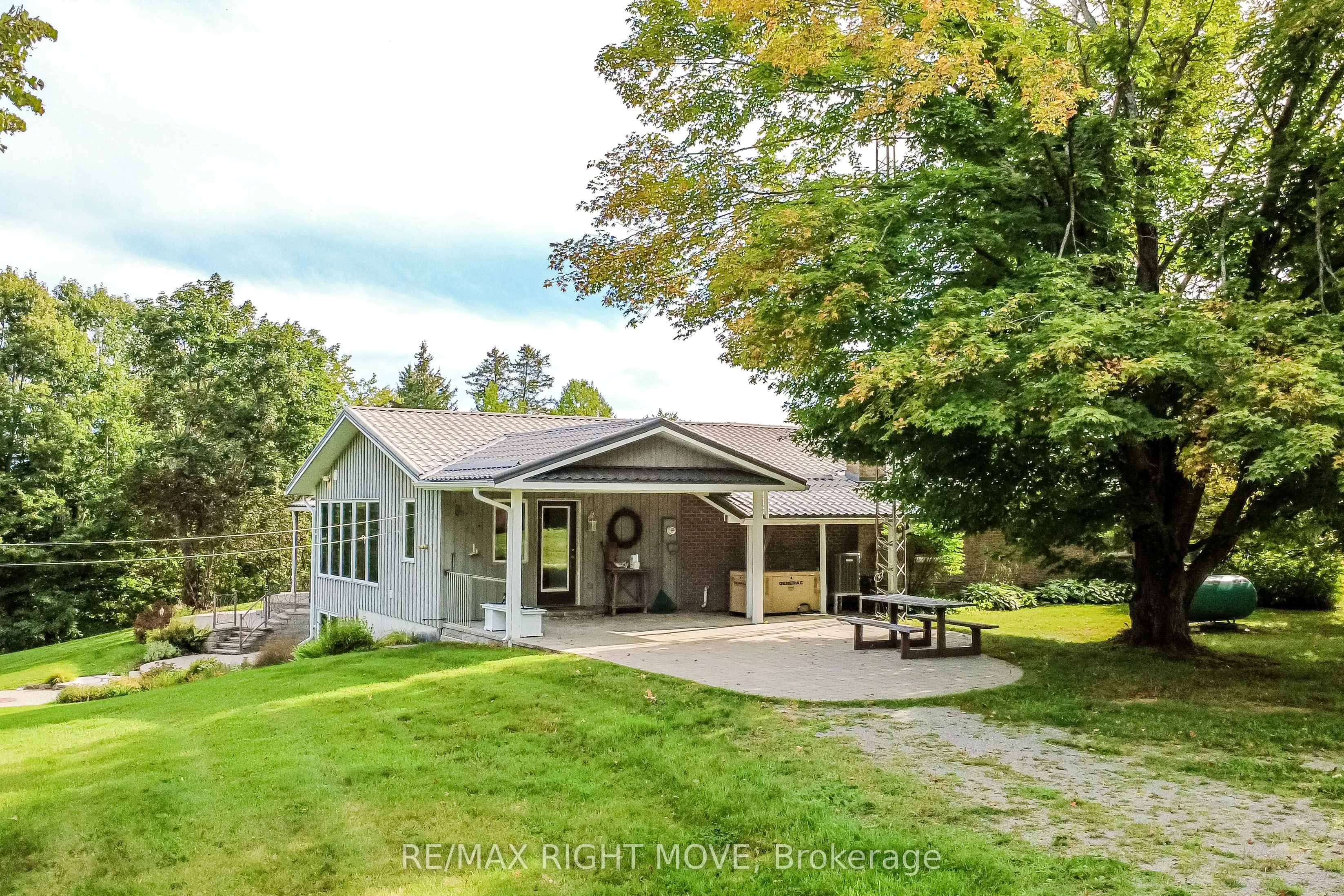 570 Lake Dalrymple Road