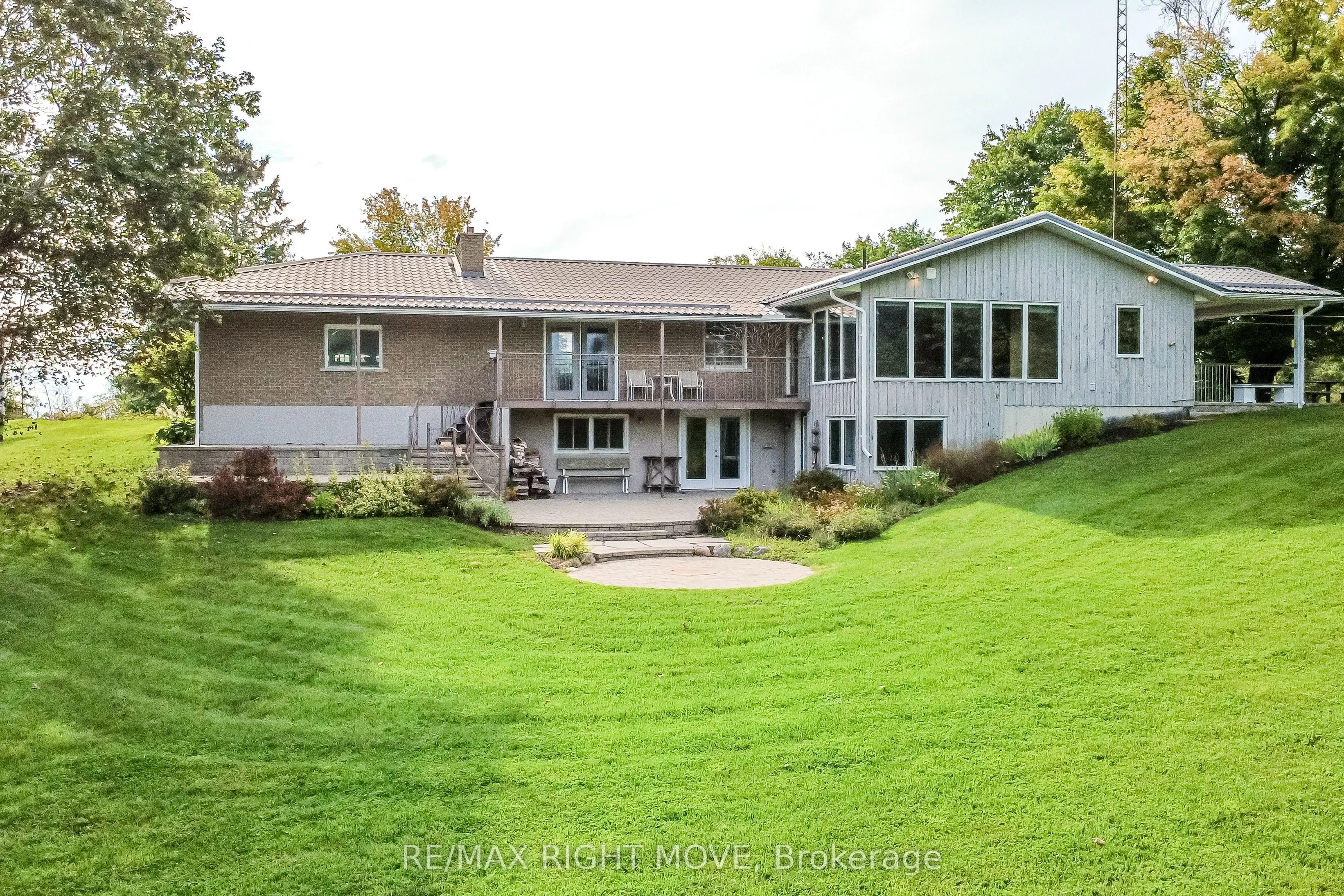 570 Lake Dalrymple Road