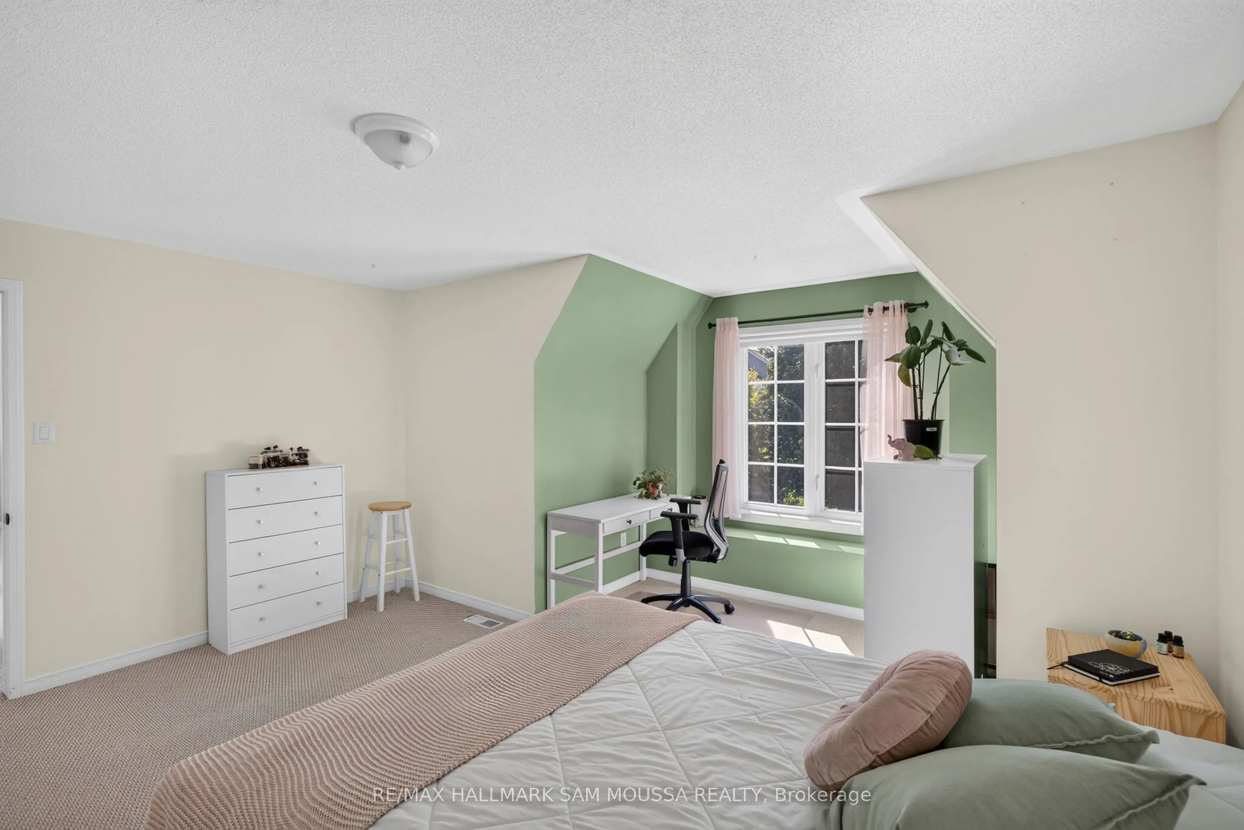 531 Dalewood Crescent