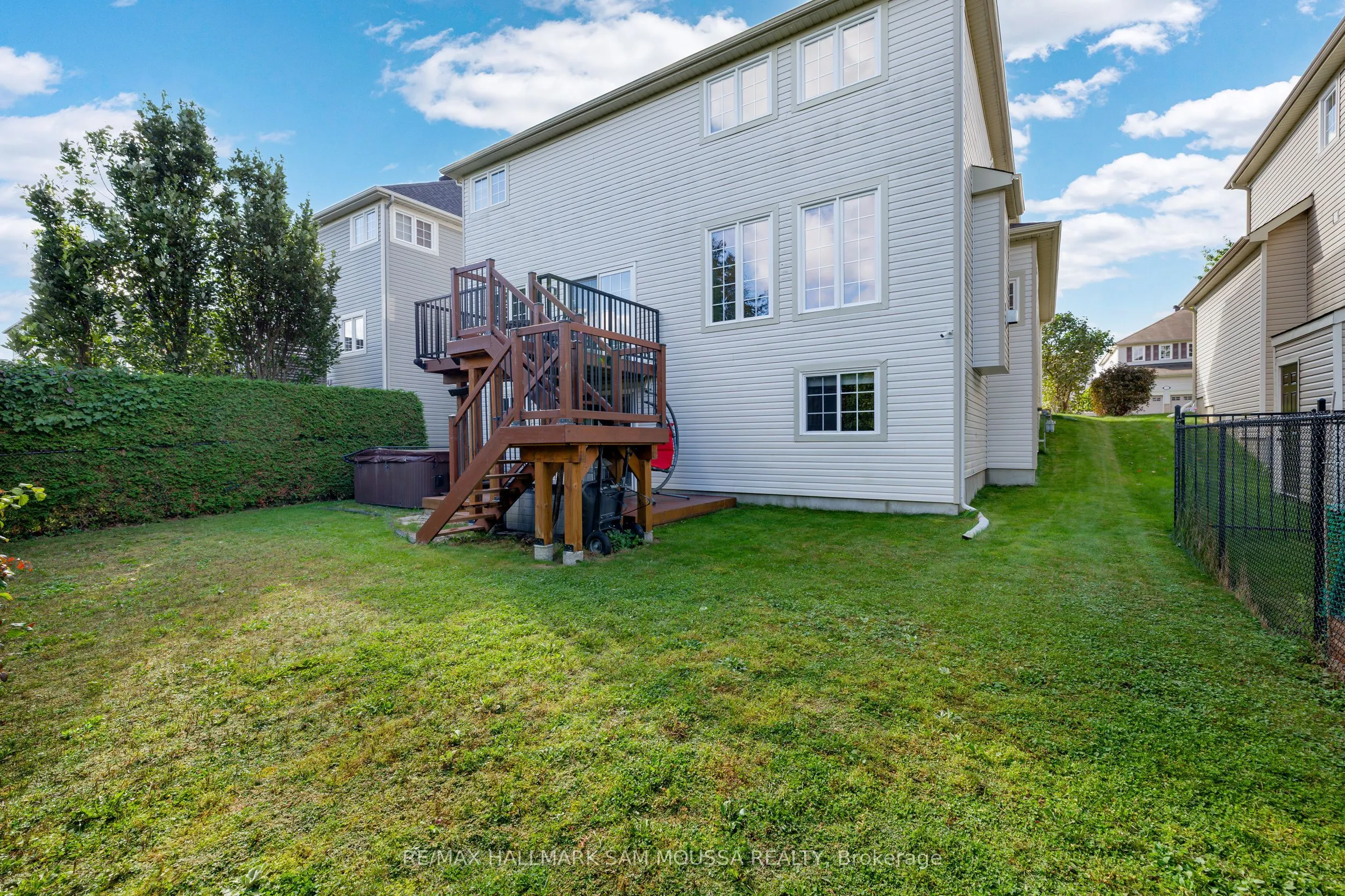 531 Dalewood Crescent