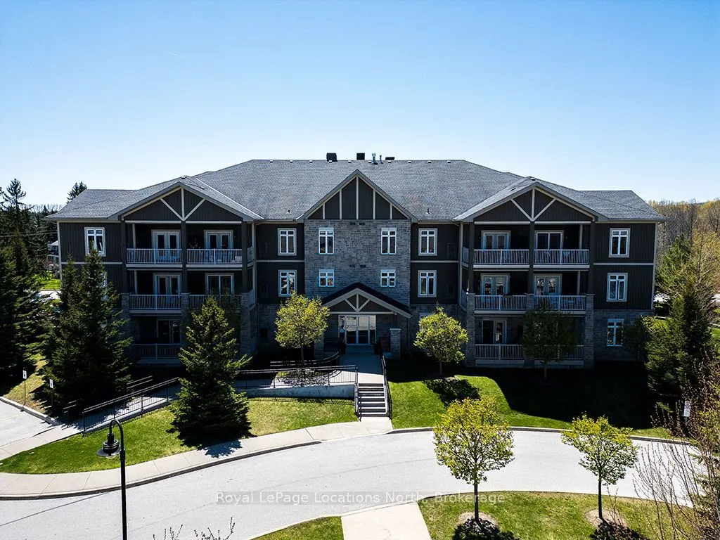 25 Beaver Street S #102