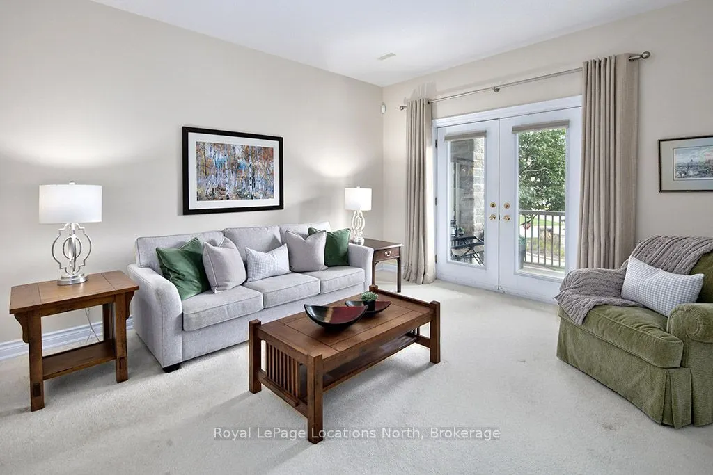 25 Beaver Street S #102