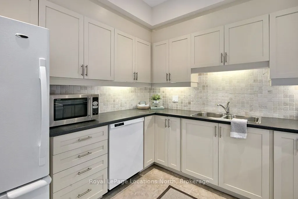 25 Beaver Street S #102