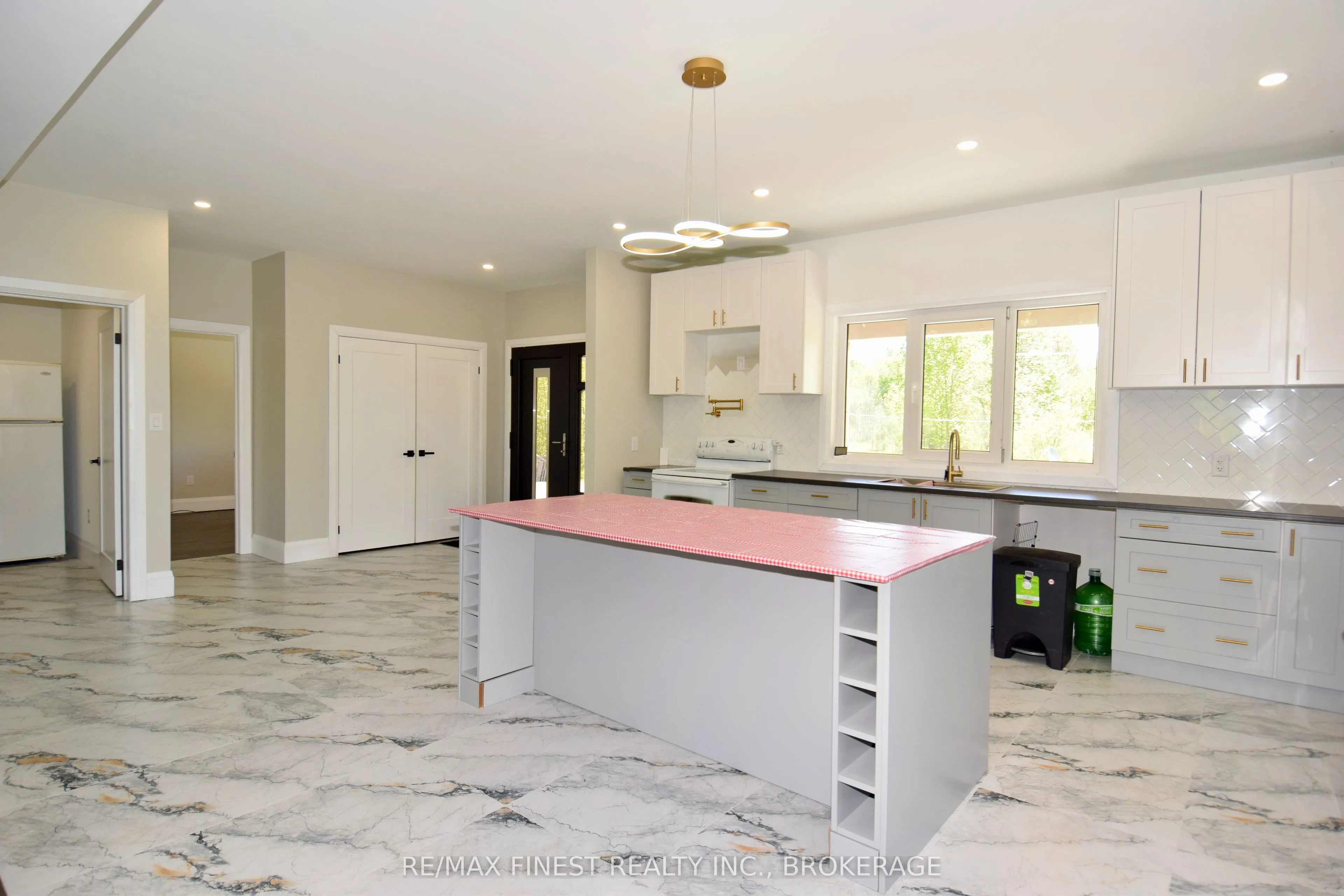 293 Bradshaw Road