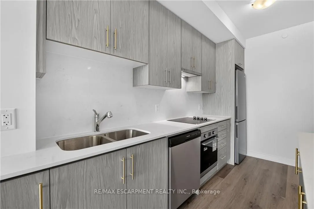 461 Green Road #427