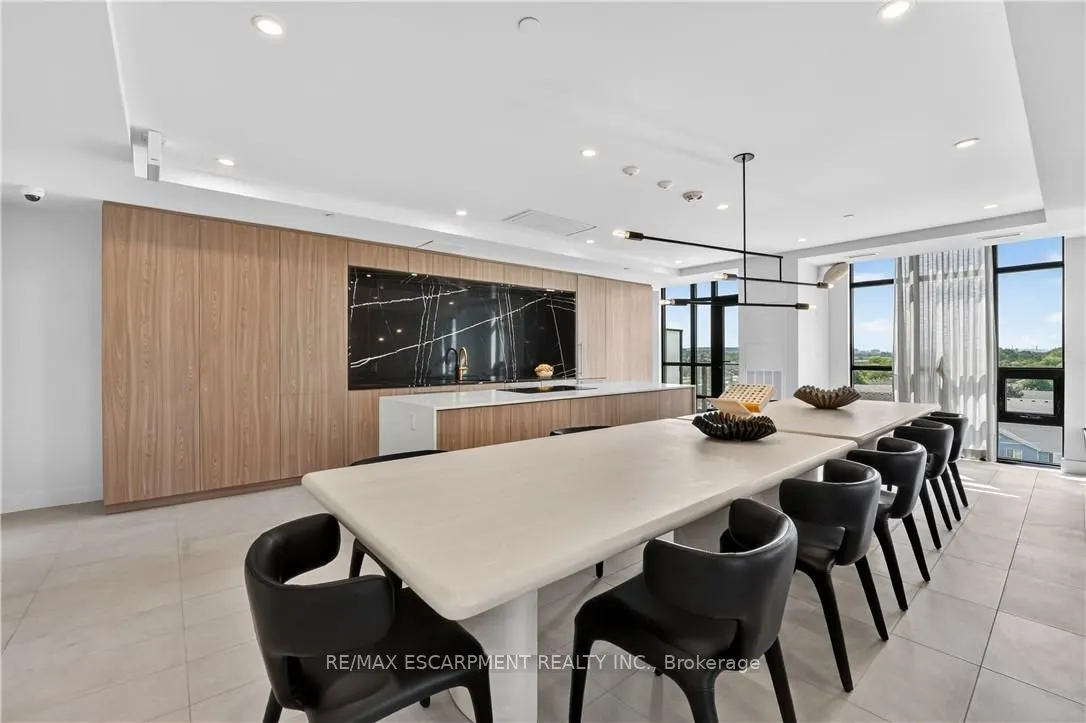 461 Green Road #427