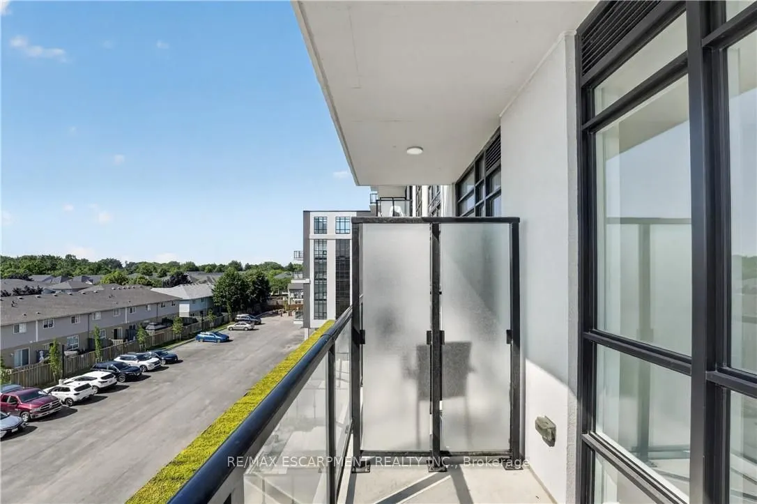 461 Green Road #427