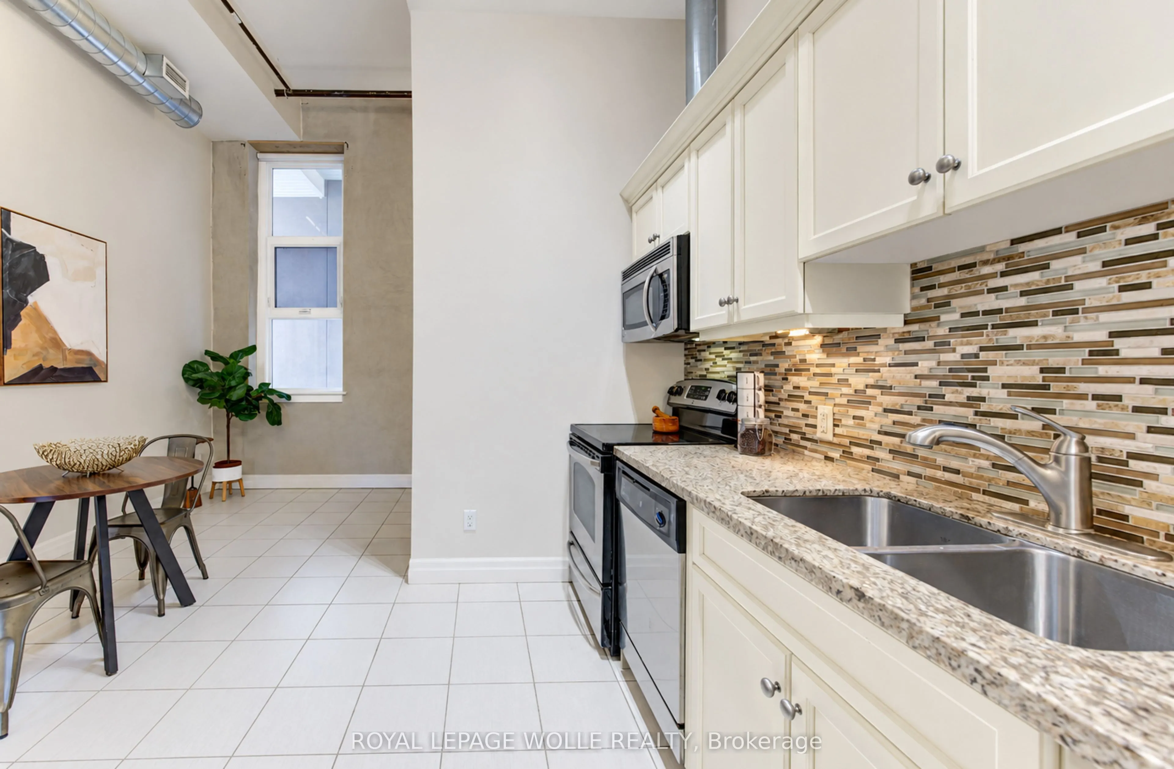 25 Concession Street #110