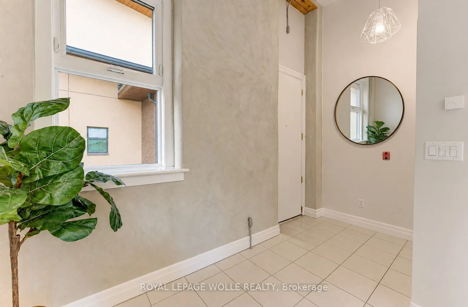 25 Concession Street #110