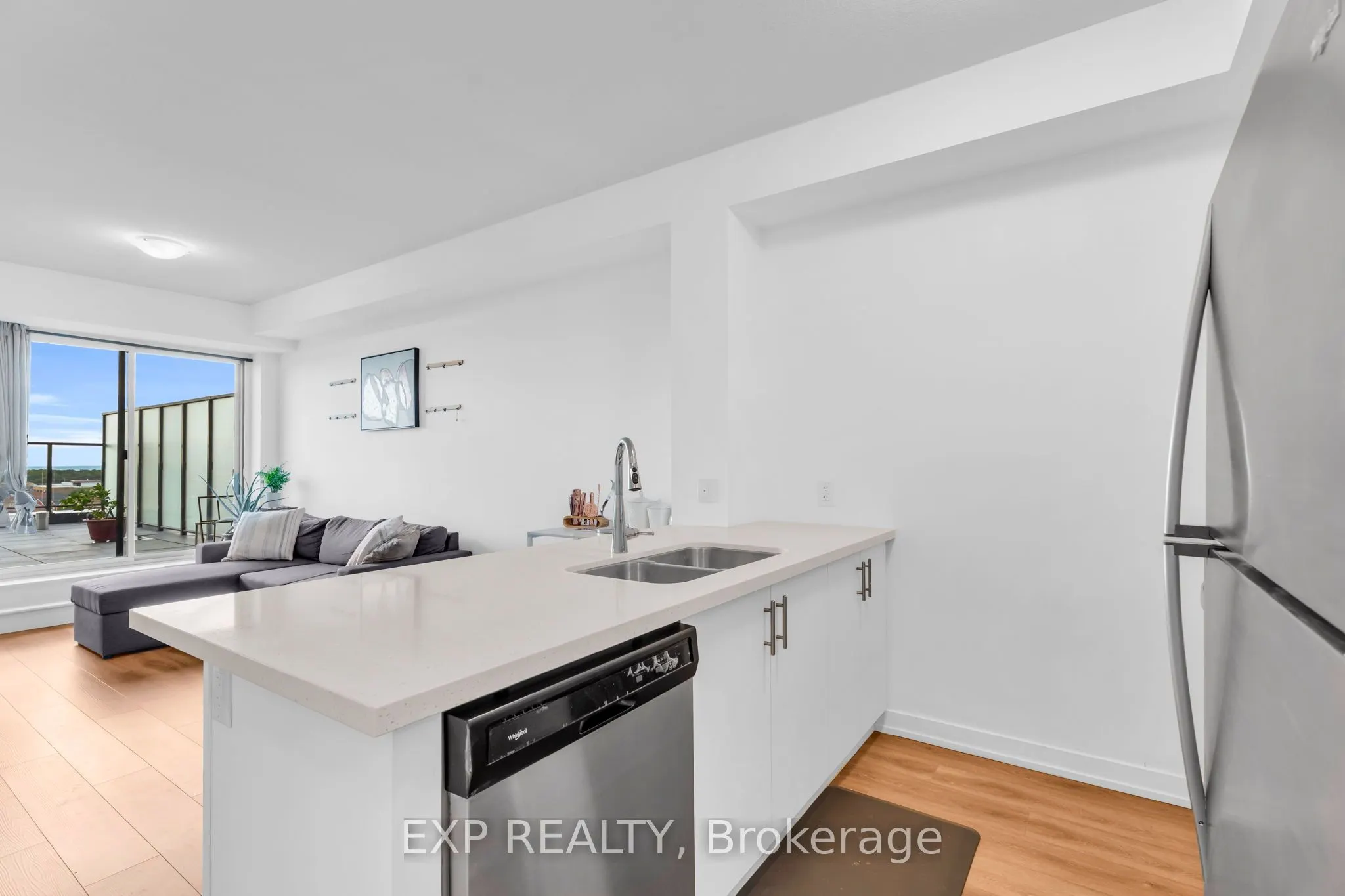 450 Dundas Street East Street #711