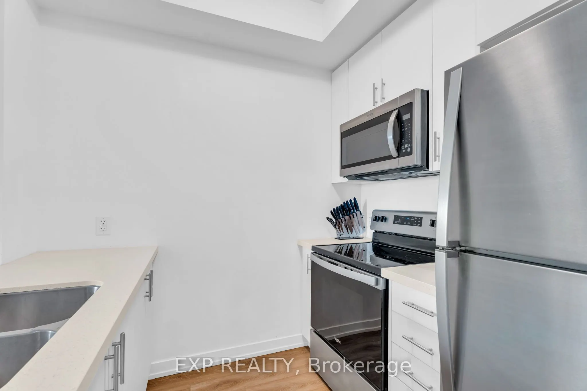 450 Dundas Street East Street #711