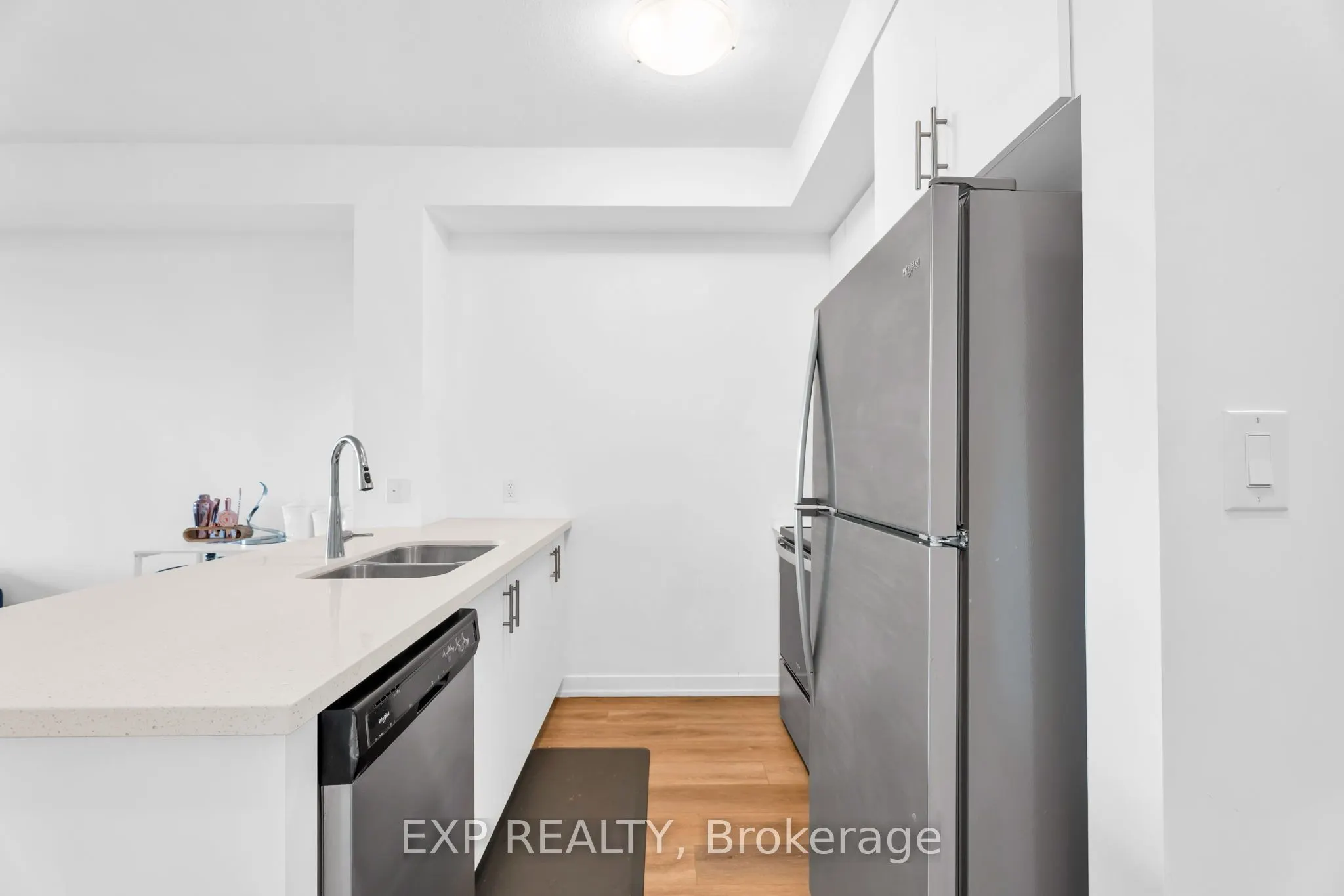 450 Dundas Street East Street #711