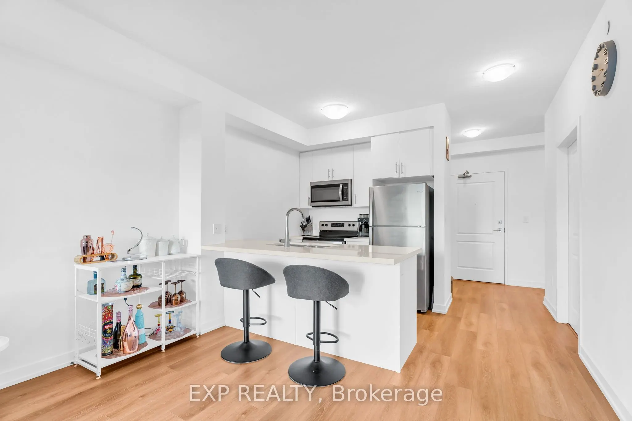 450 Dundas Street East Street #711