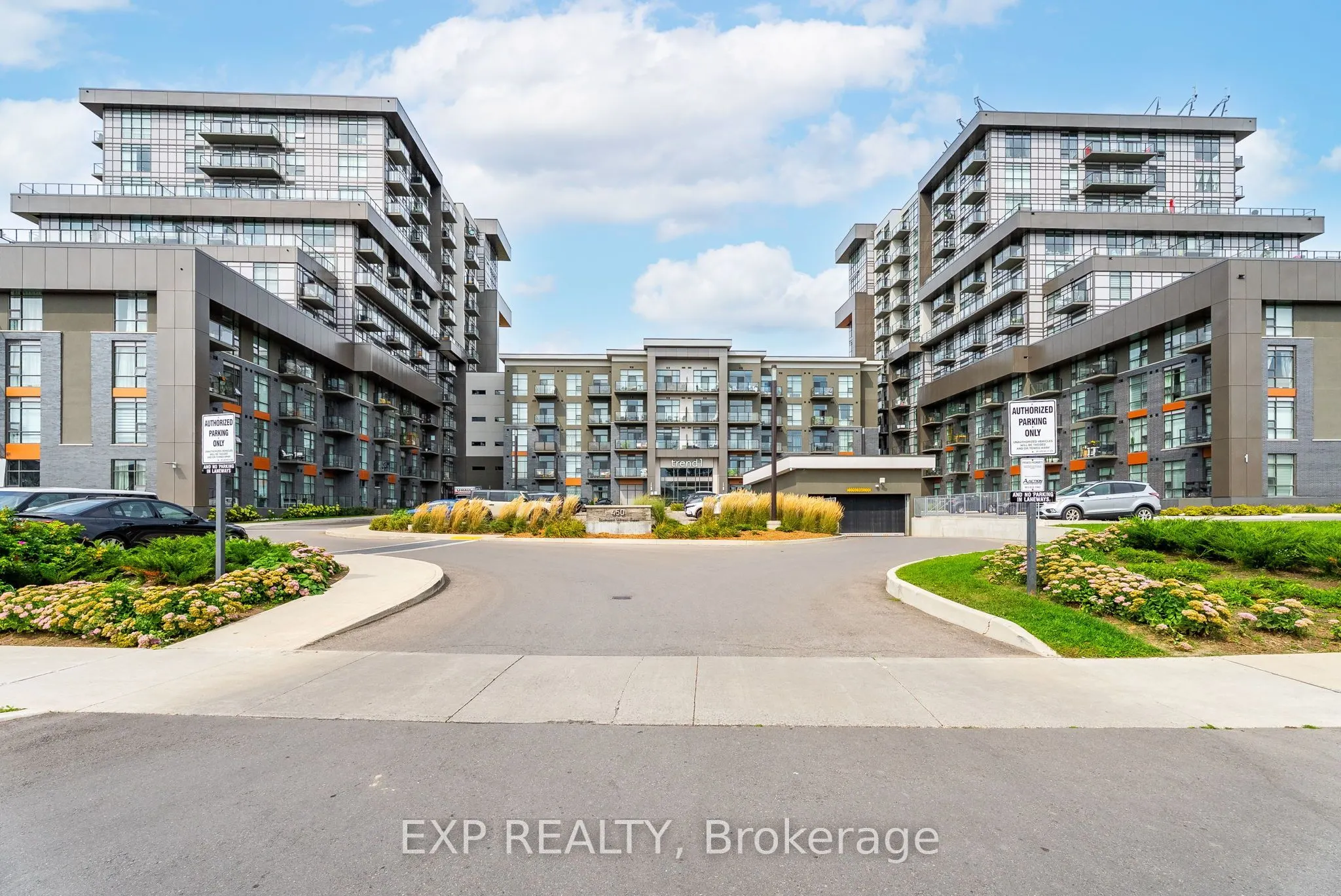 450 Dundas Street East Street #711