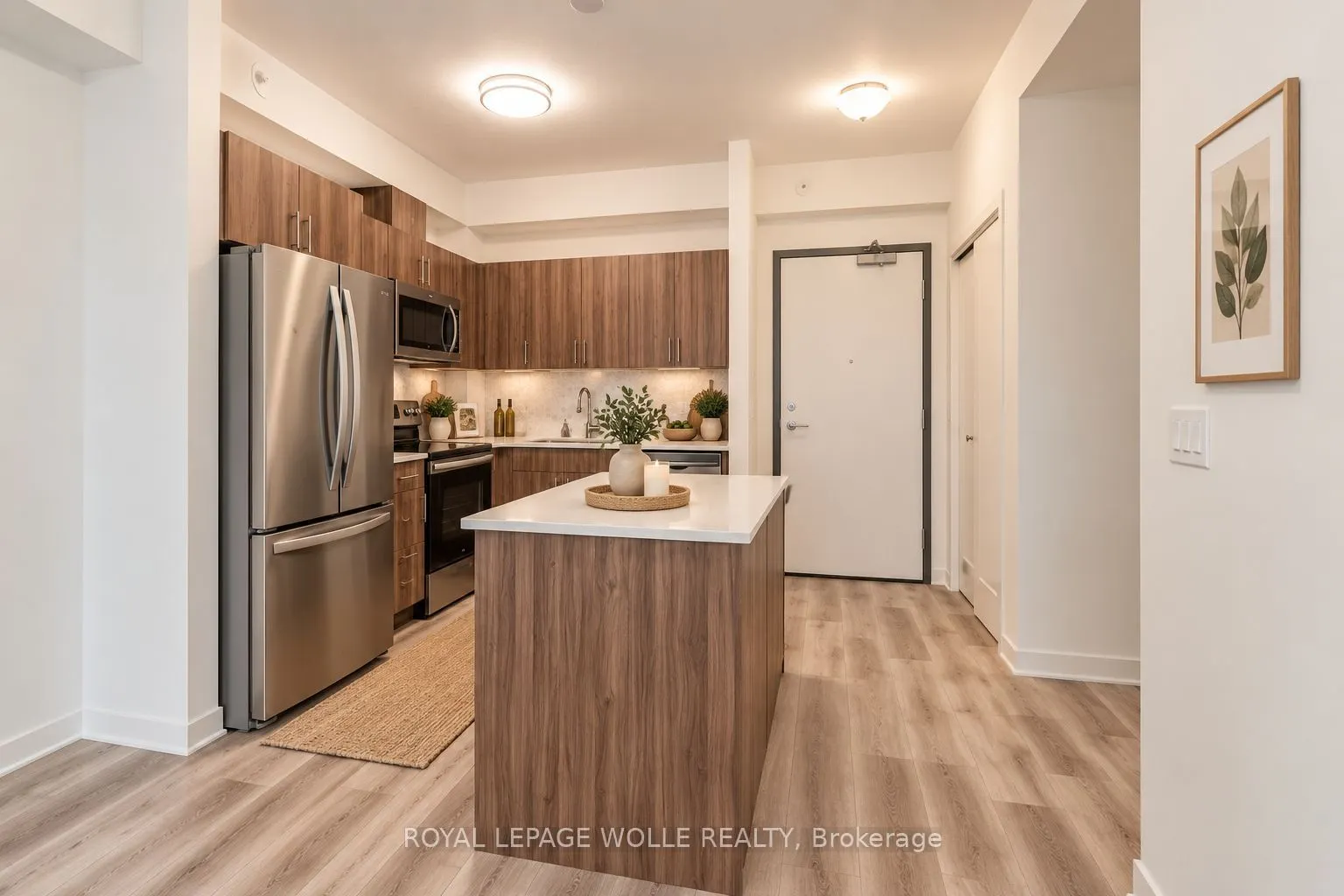 128 King Street N #1205