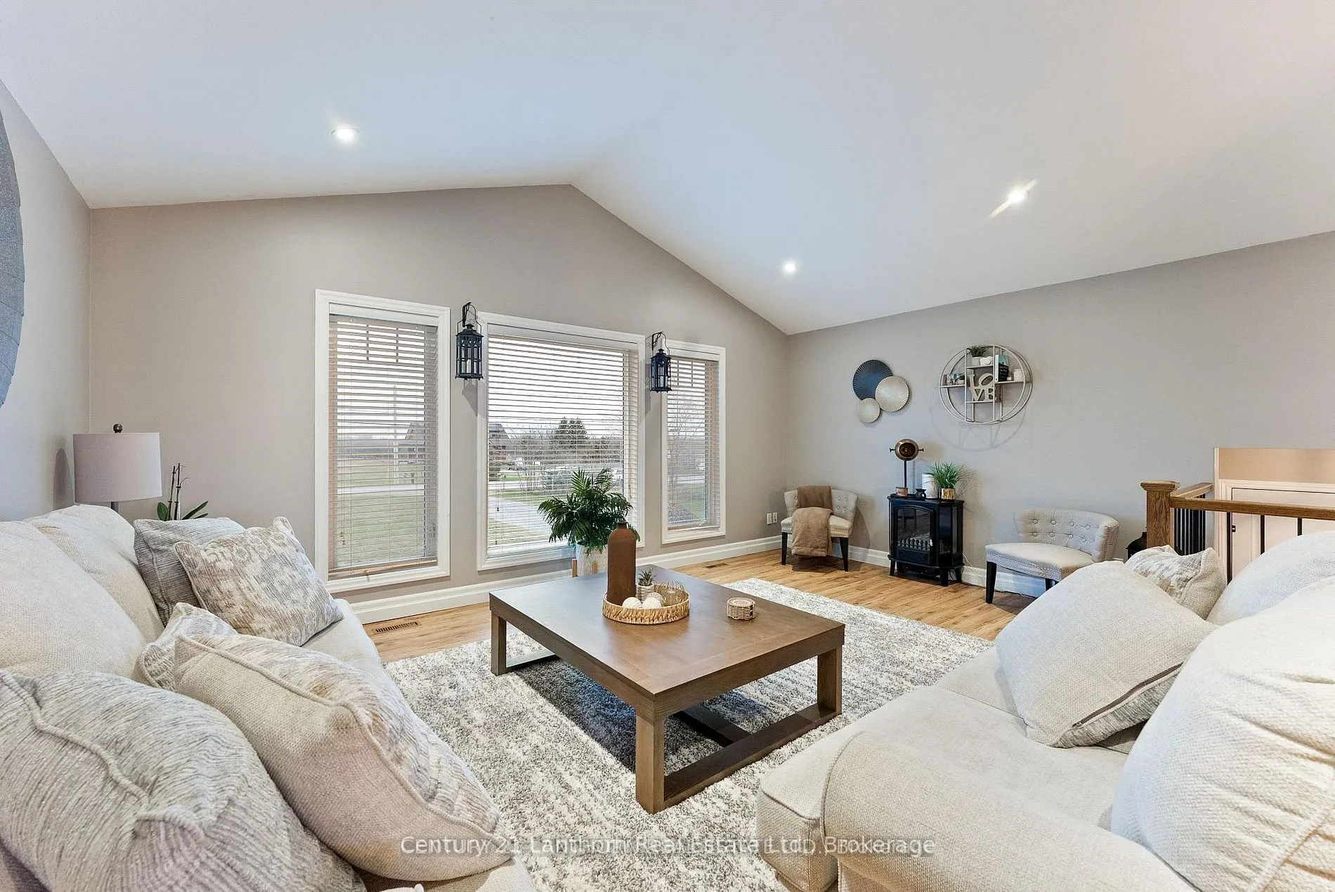 20846 Loyalist Parkway