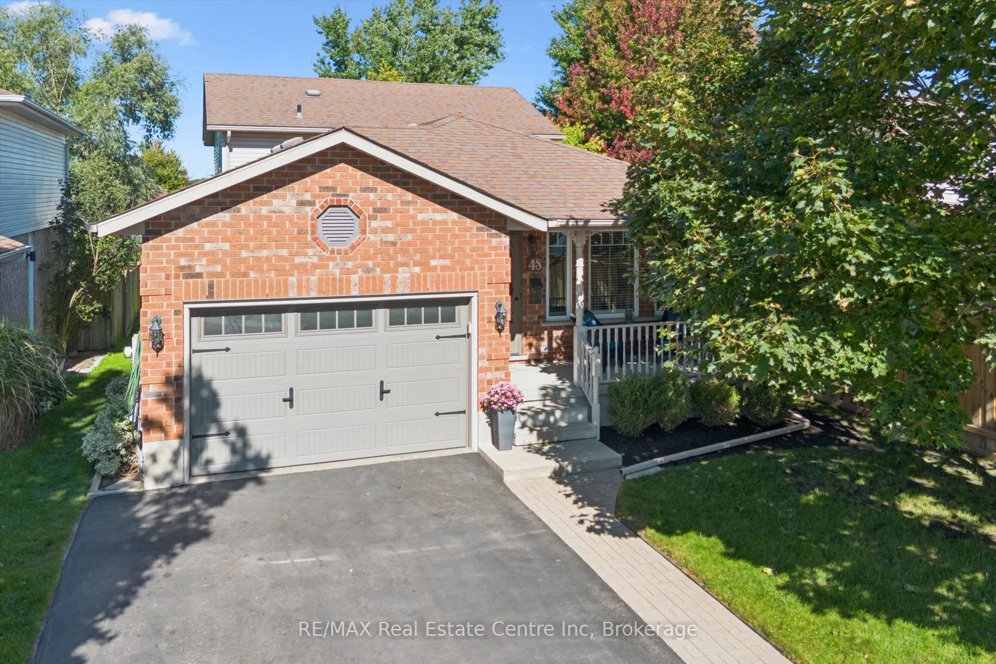 48 Abbeywood Crescent