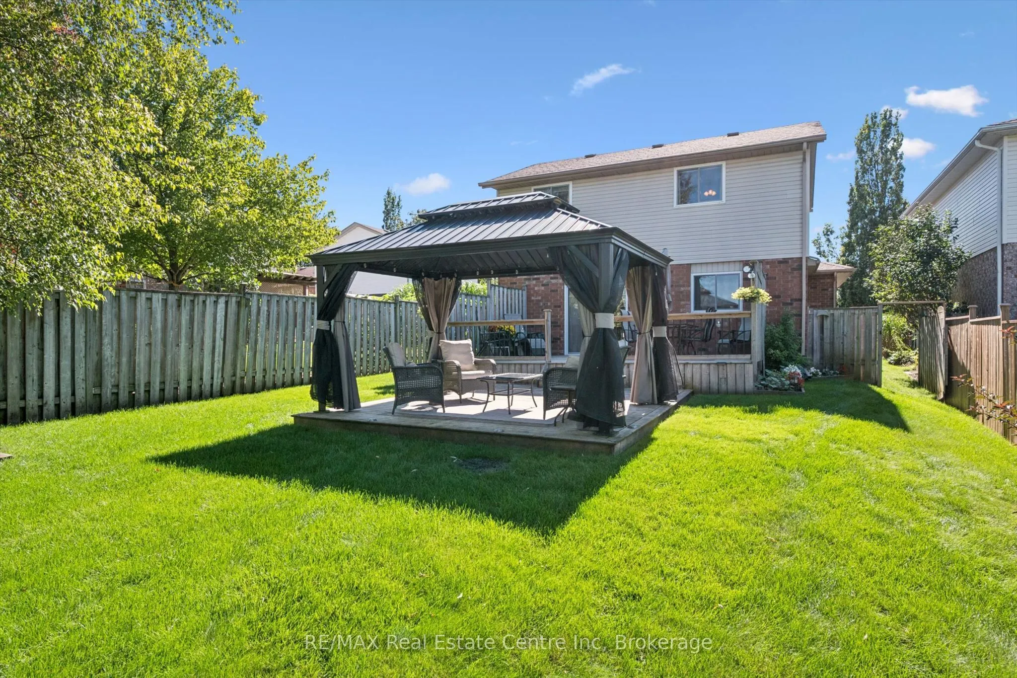 48 Abbeywood Crescent