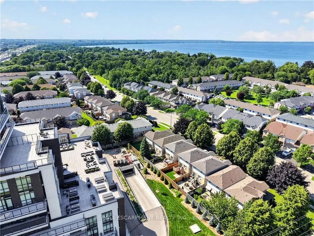 461 Green Road #606