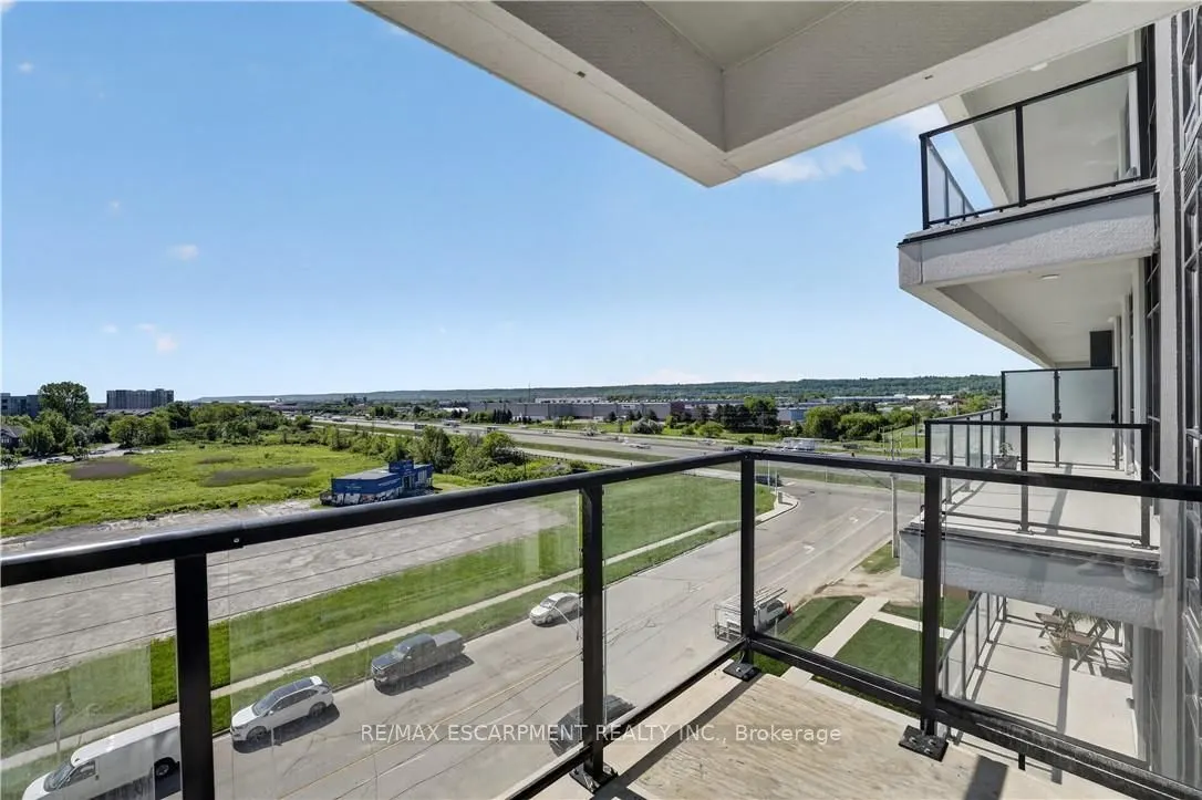 461 Green Road #606