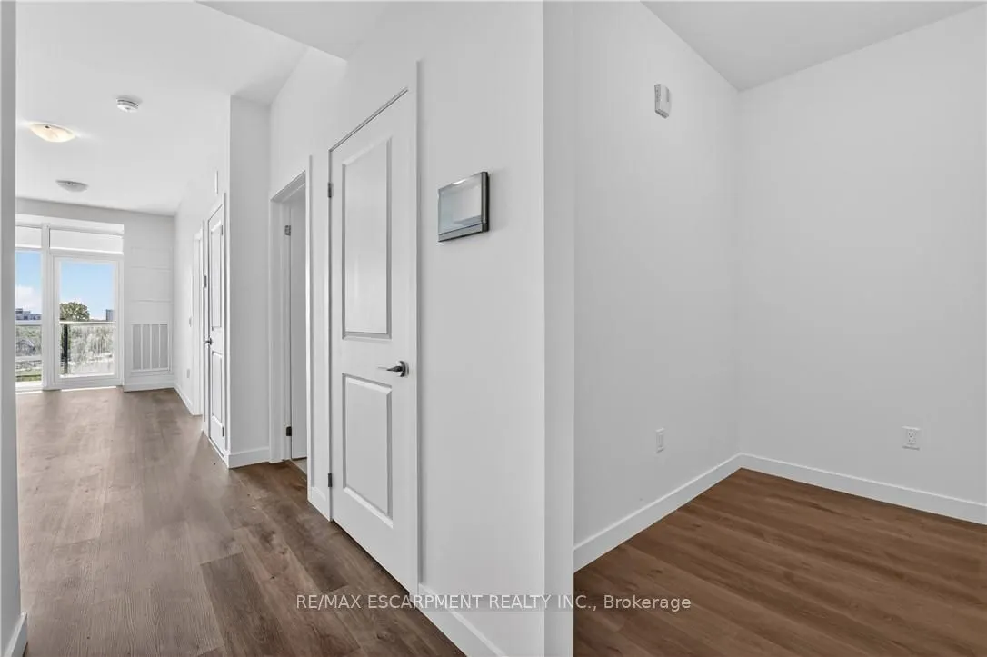 461 Green Road #606