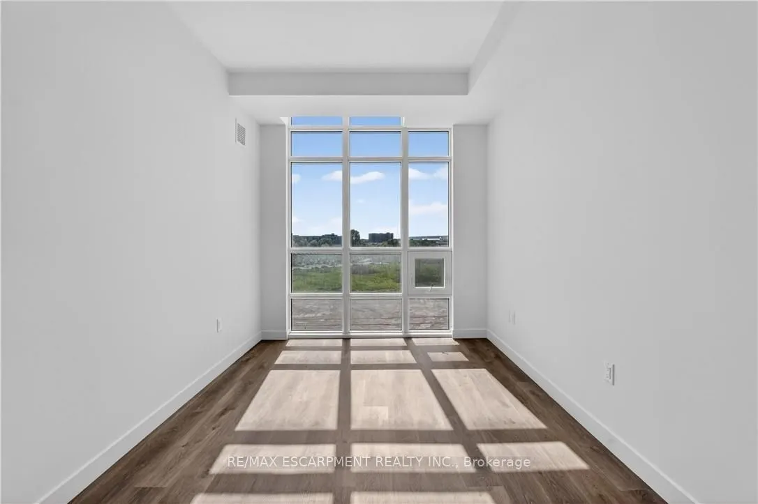 461 Green Road #606