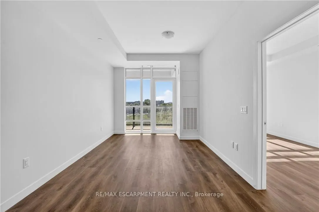 461 Green Road #606