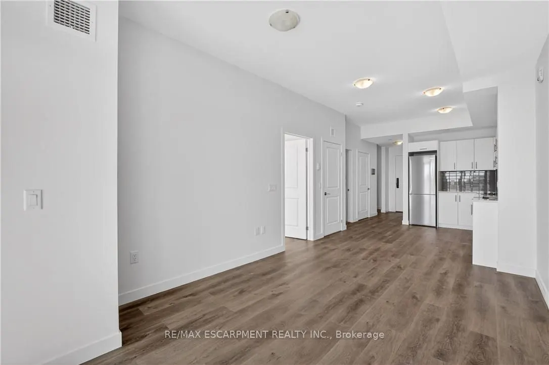 461 Green Road #606