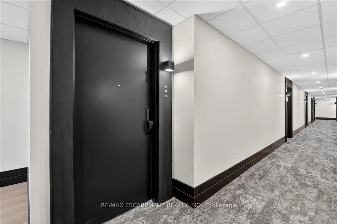 461 Green Road #606