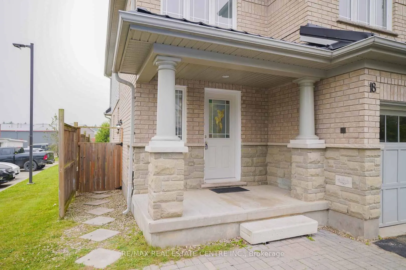18 Heritage Drive