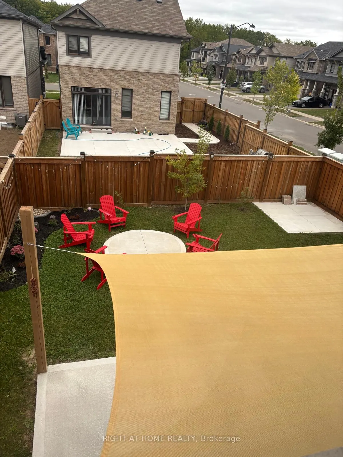 4 Cactus Crescent
