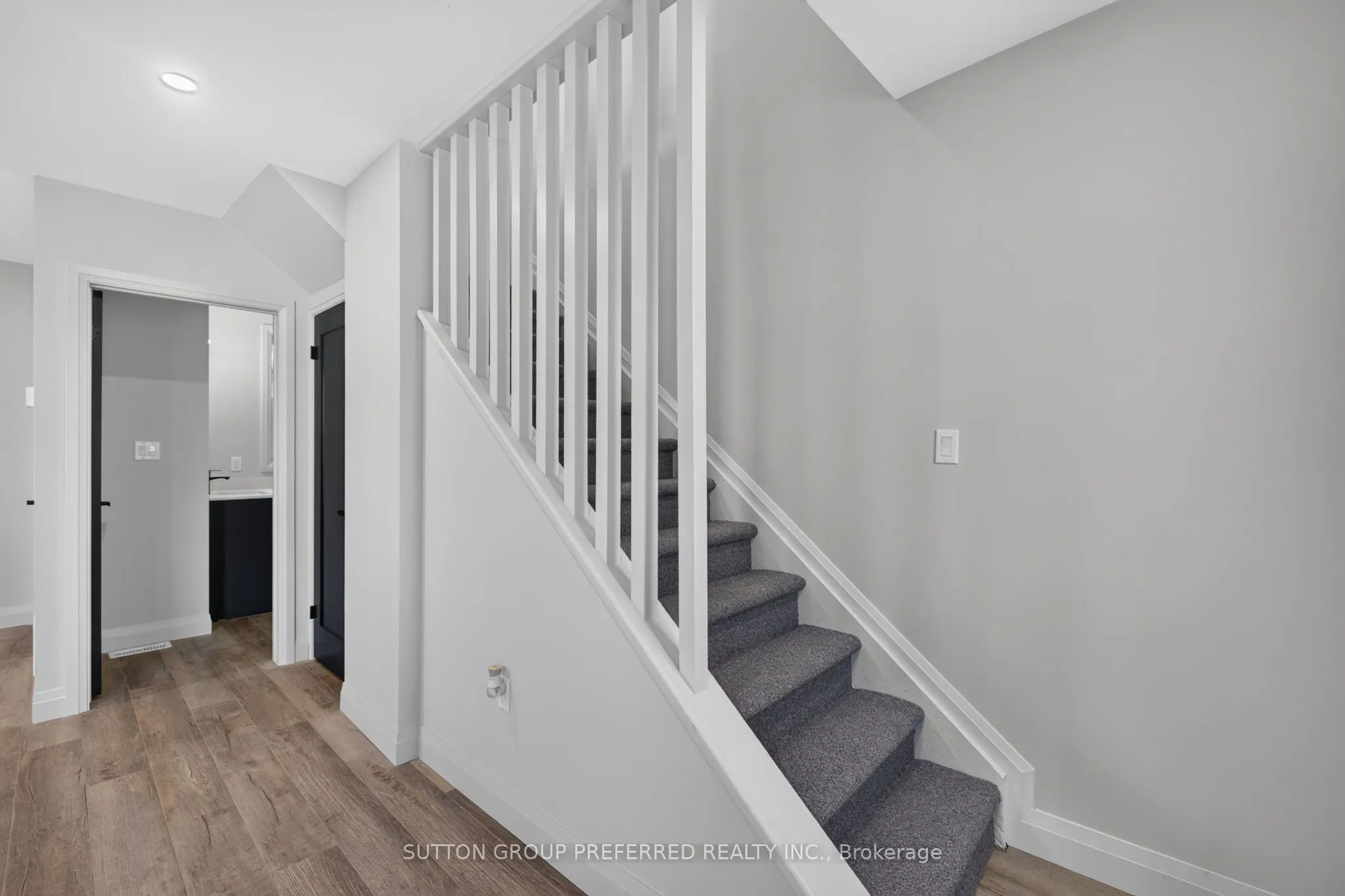 118 Delaware Street
