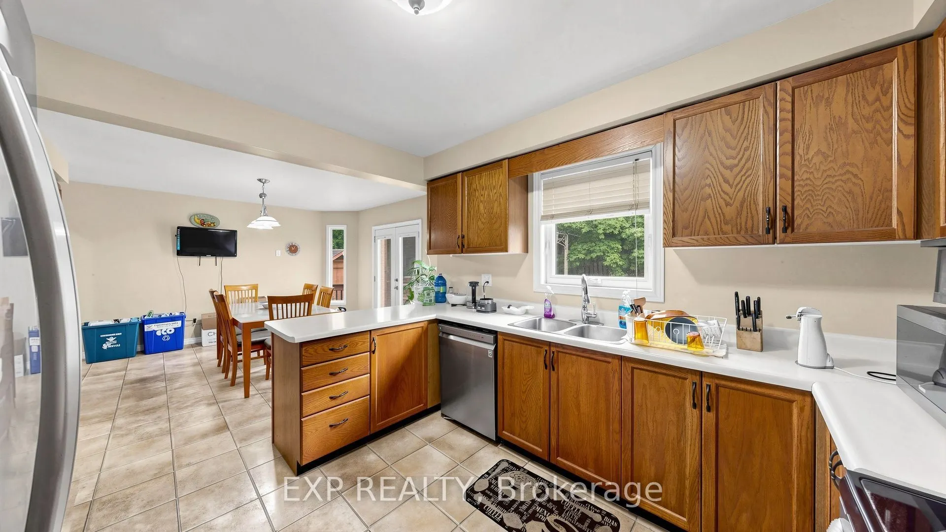 28 Hurlbut Place