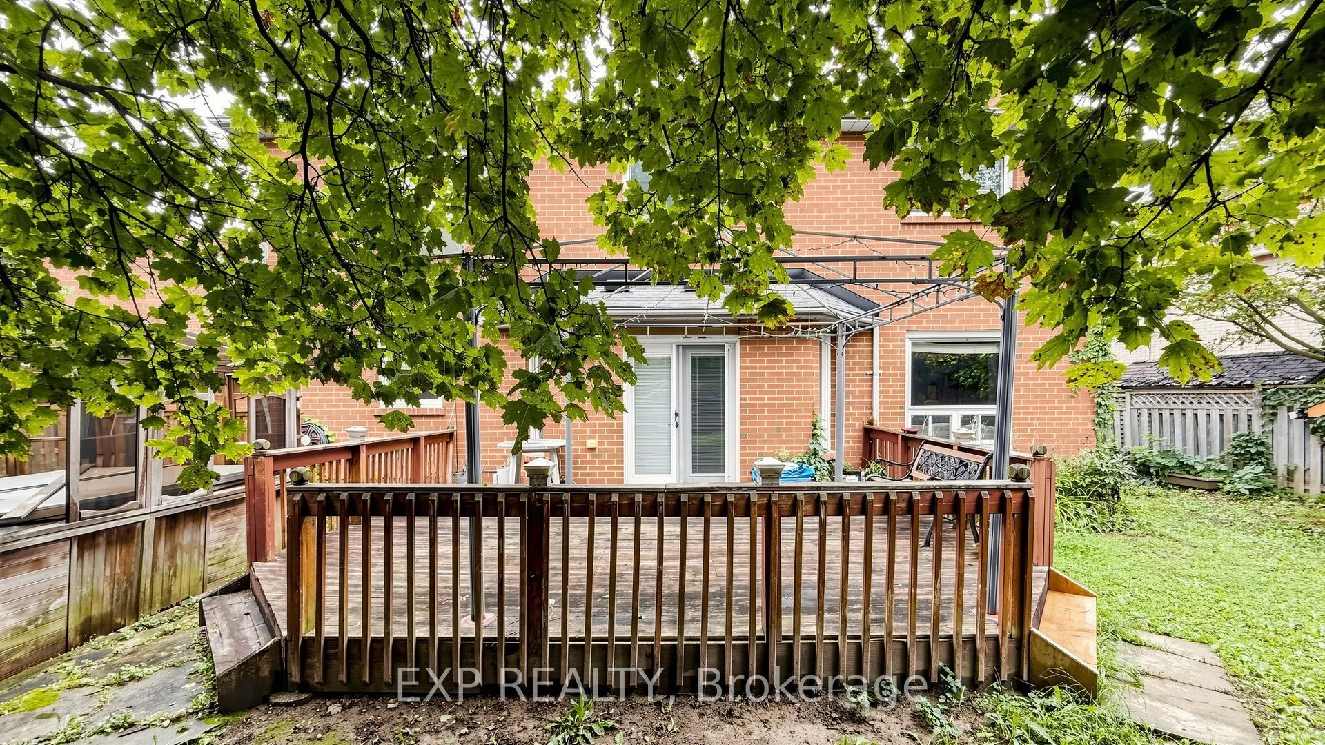 28 Hurlbut Place