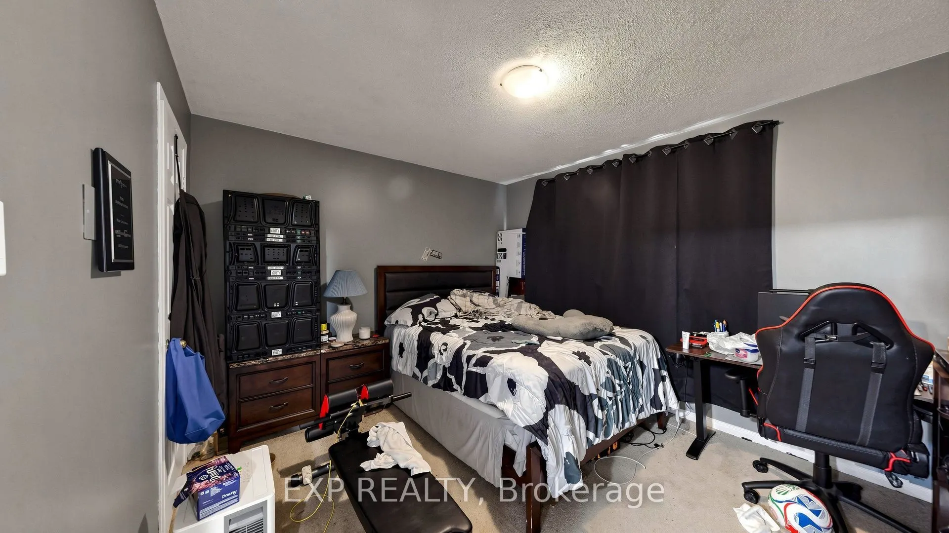 28 Hurlbut Place