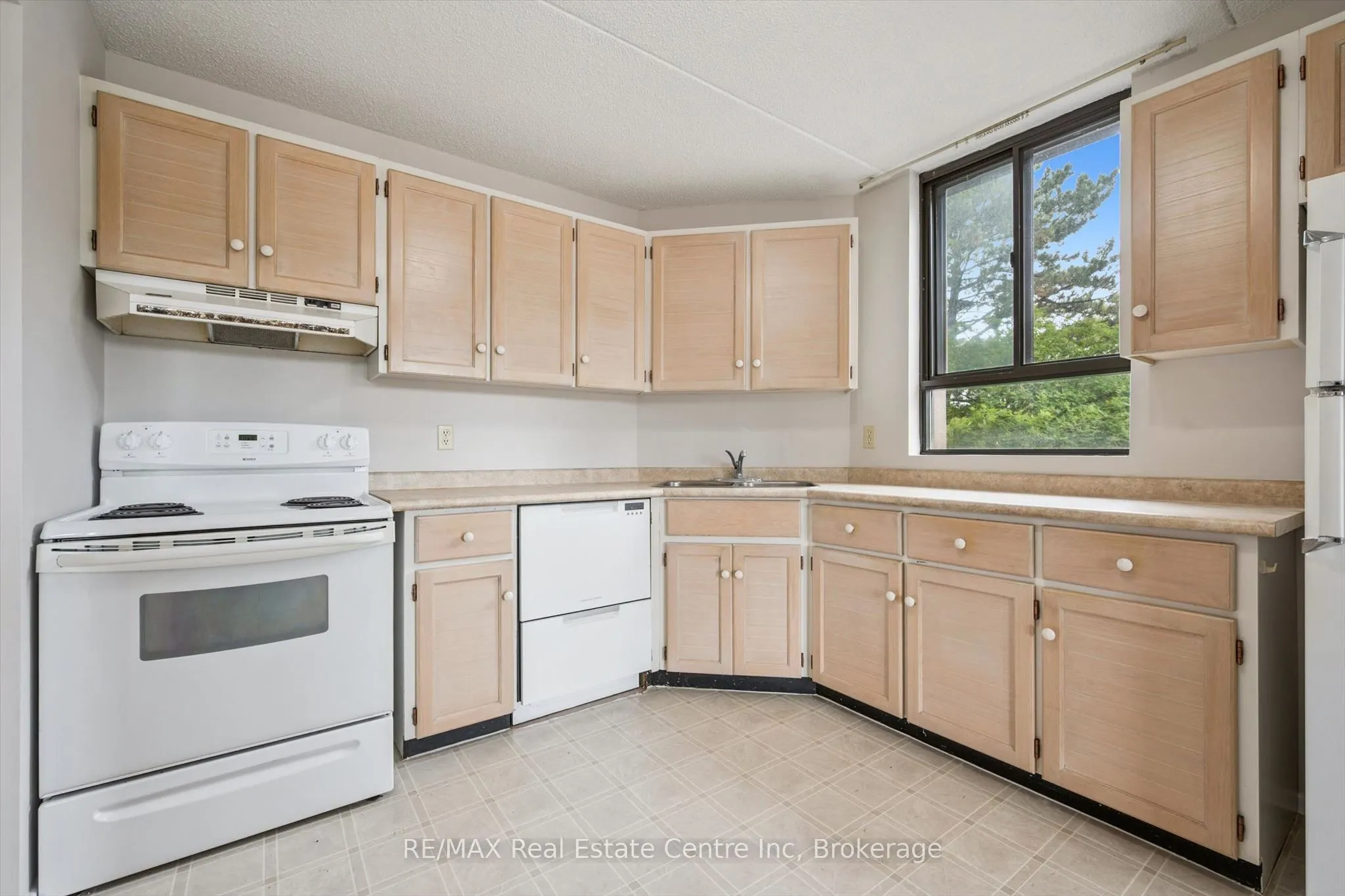 22 Marilyn Drive #201