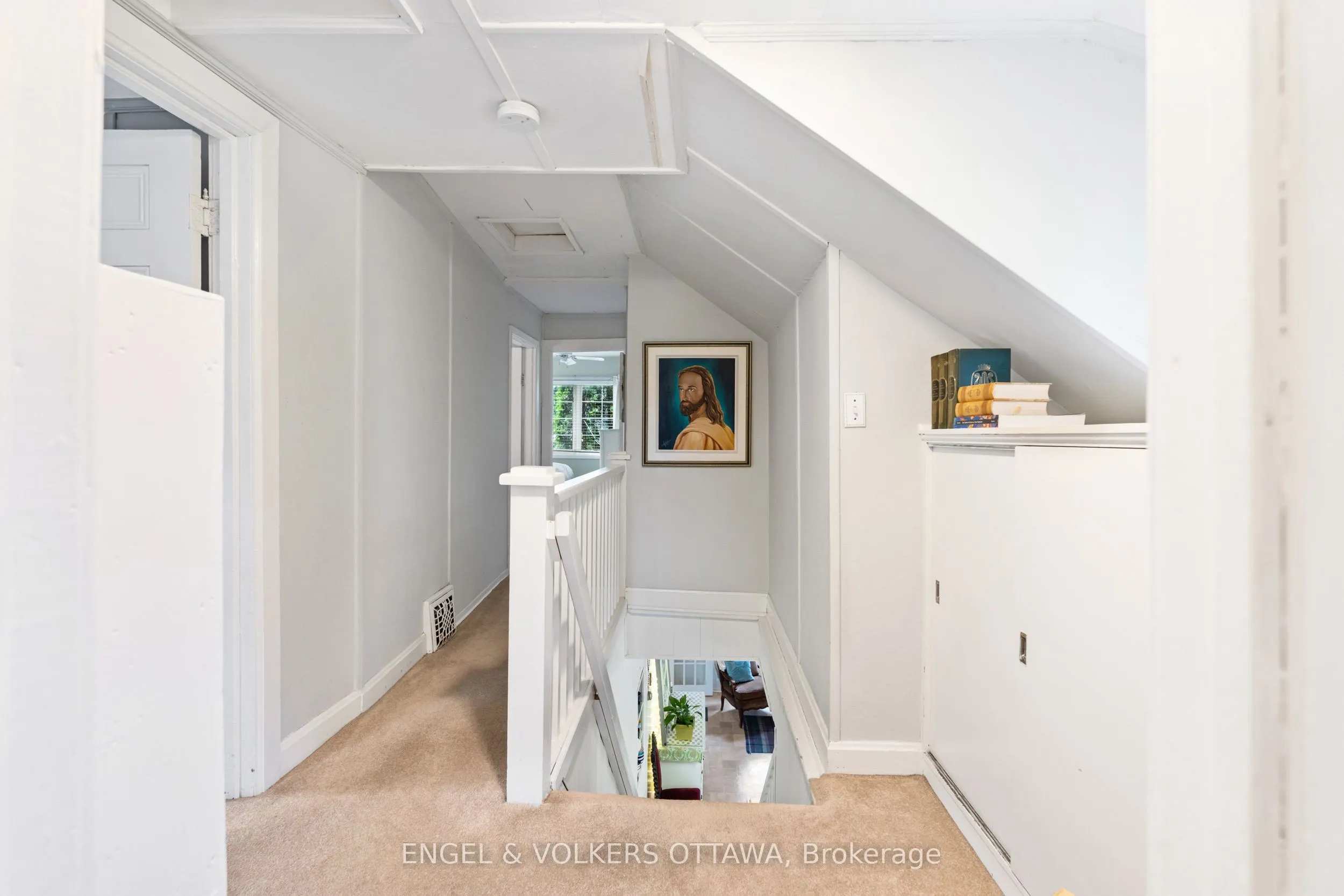 1119 Tighe Street