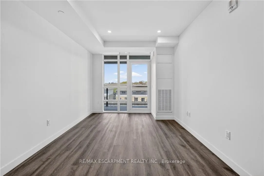 461 Green Road #304