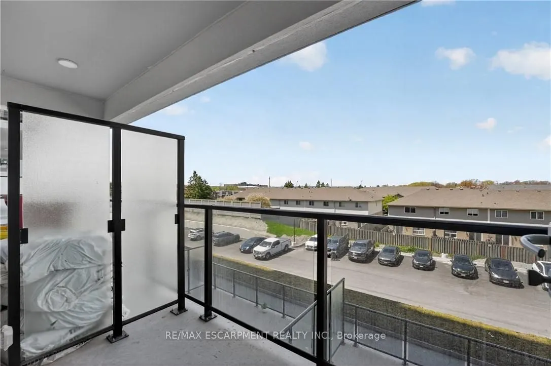 461 Green Road #304