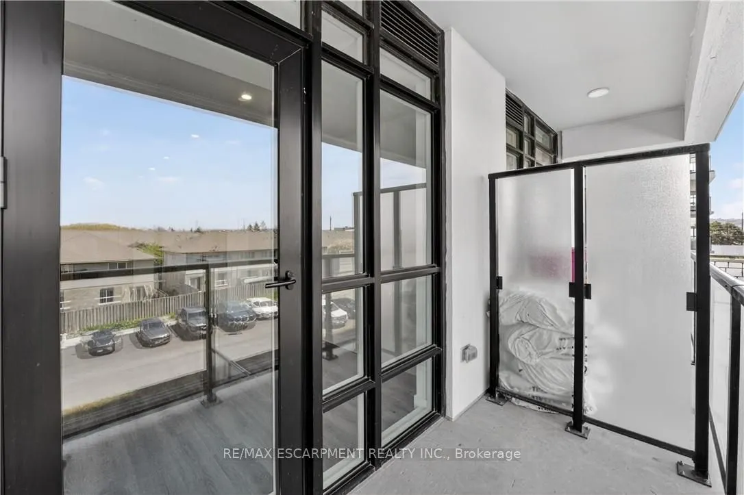 461 Green Road #304