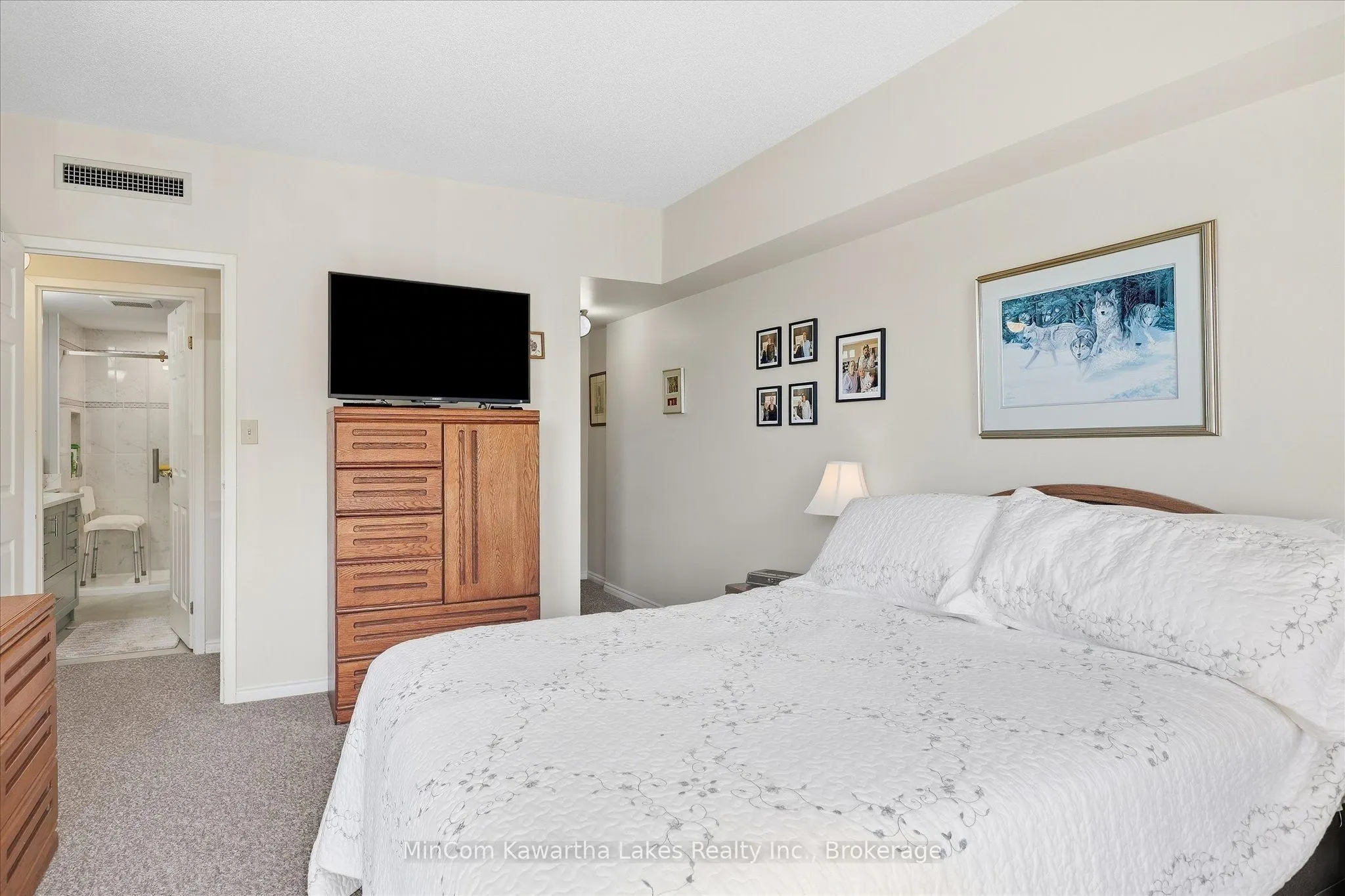 40 Auburn Street #207