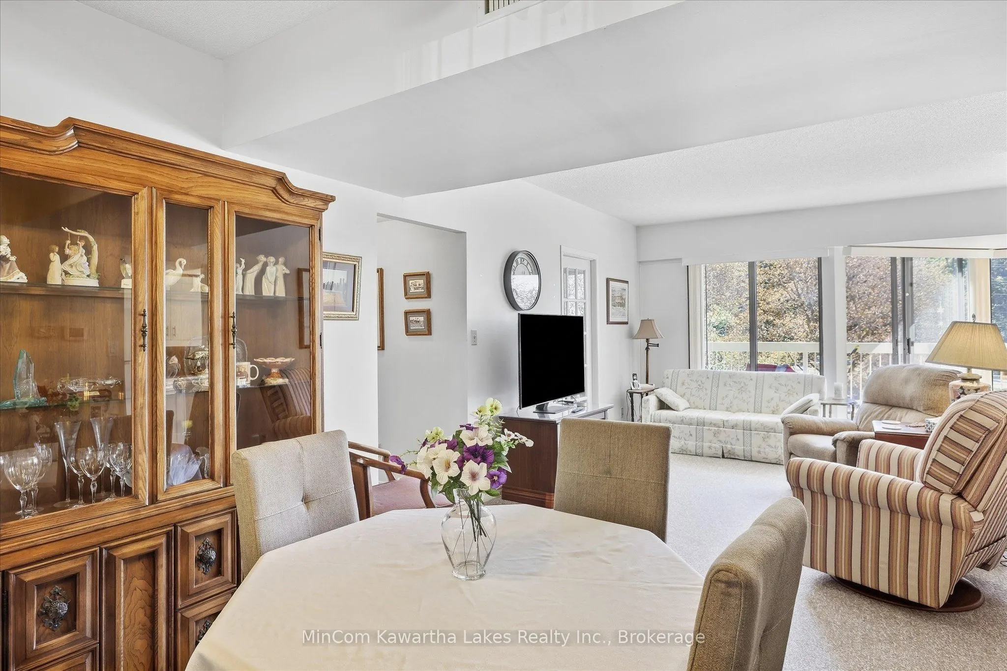 40 Auburn Street #207