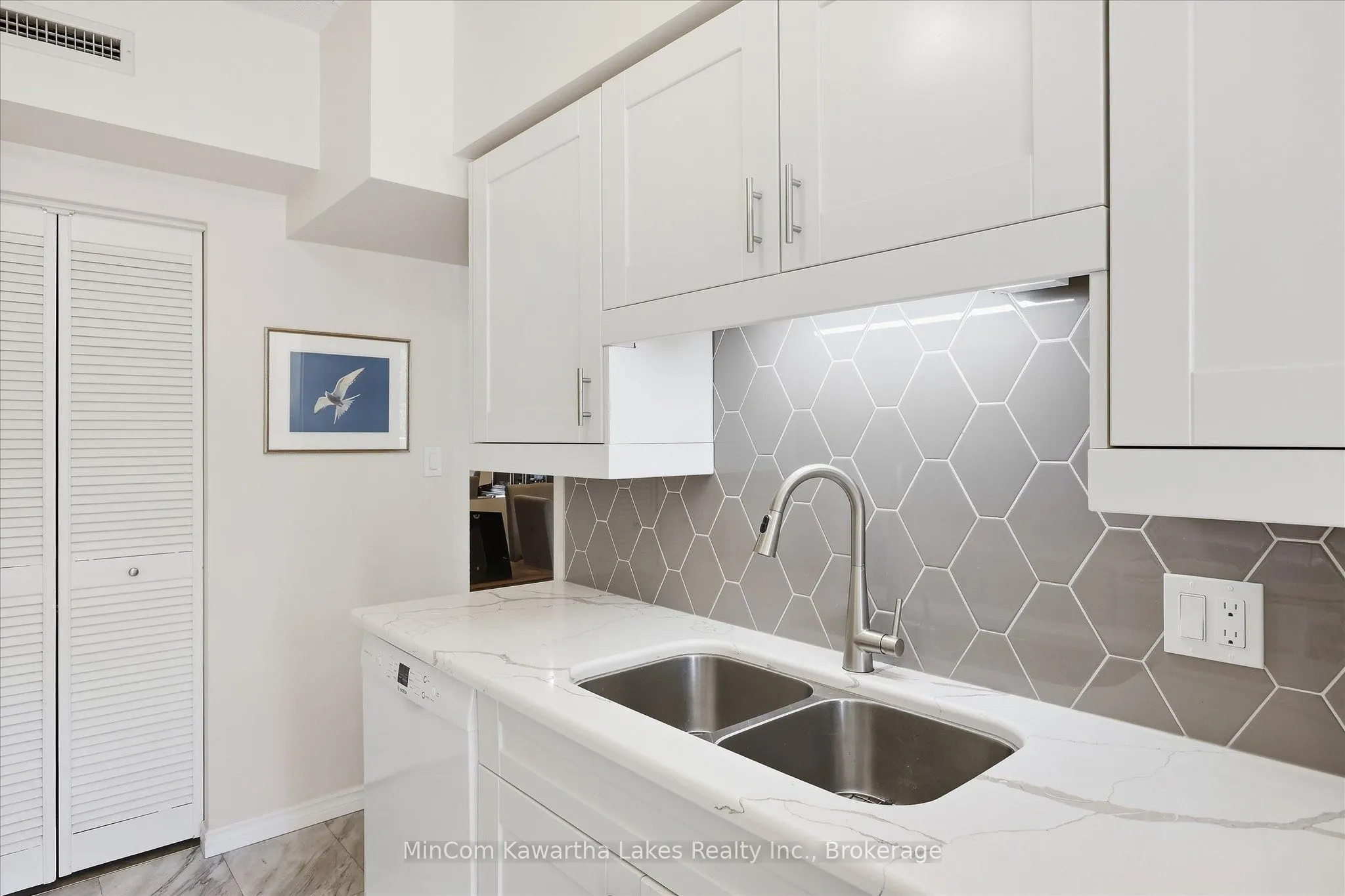 40 Auburn Street #207