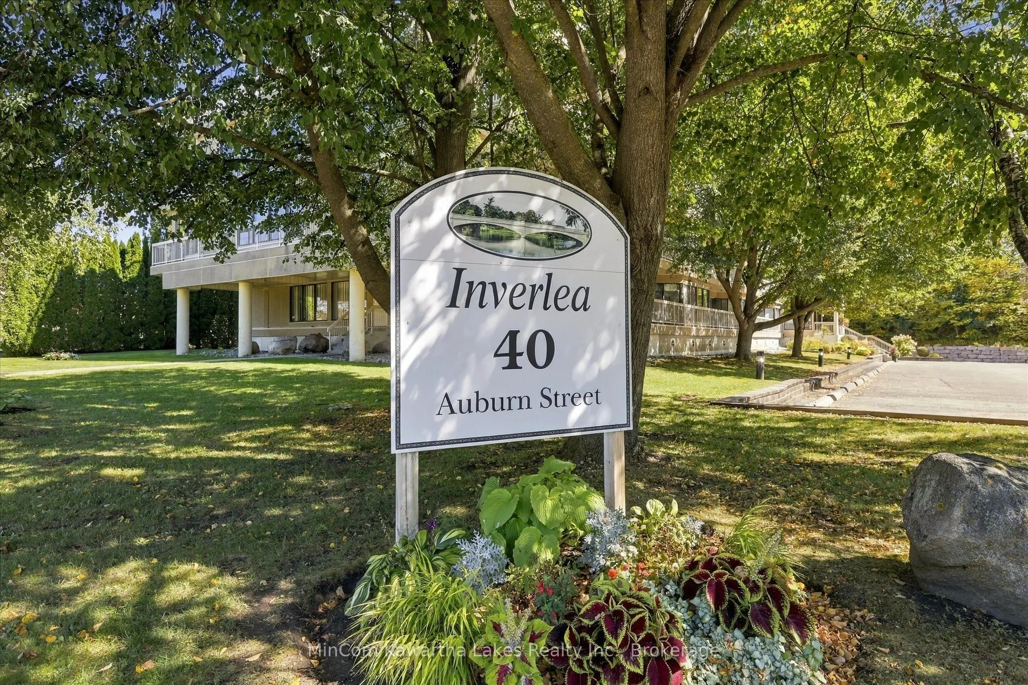 40 Auburn Street #207