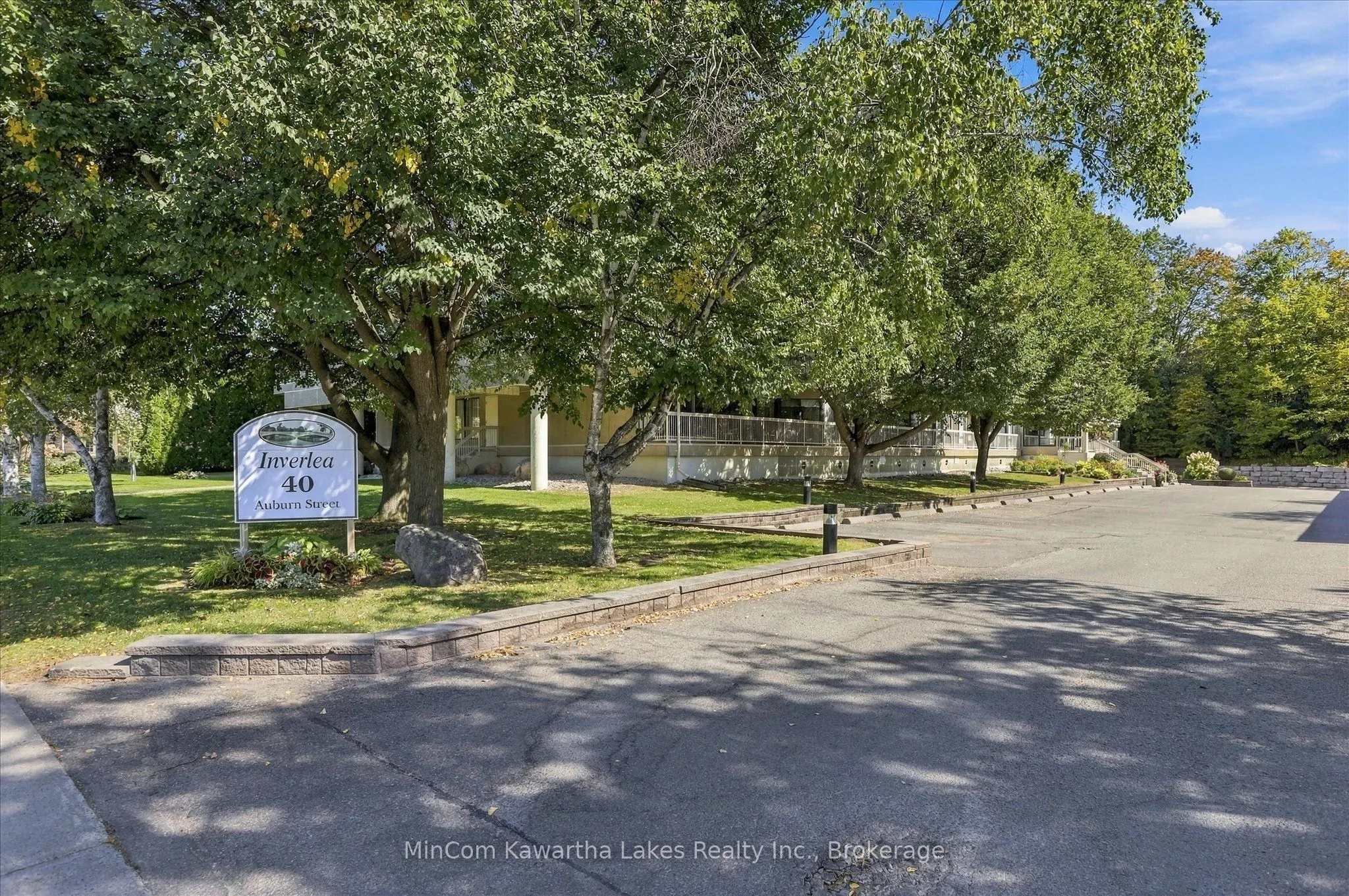 40 Auburn Street #207