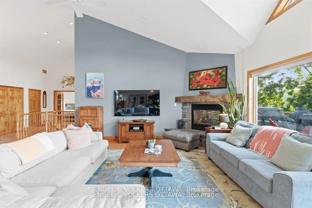 70 Belmonte Lane