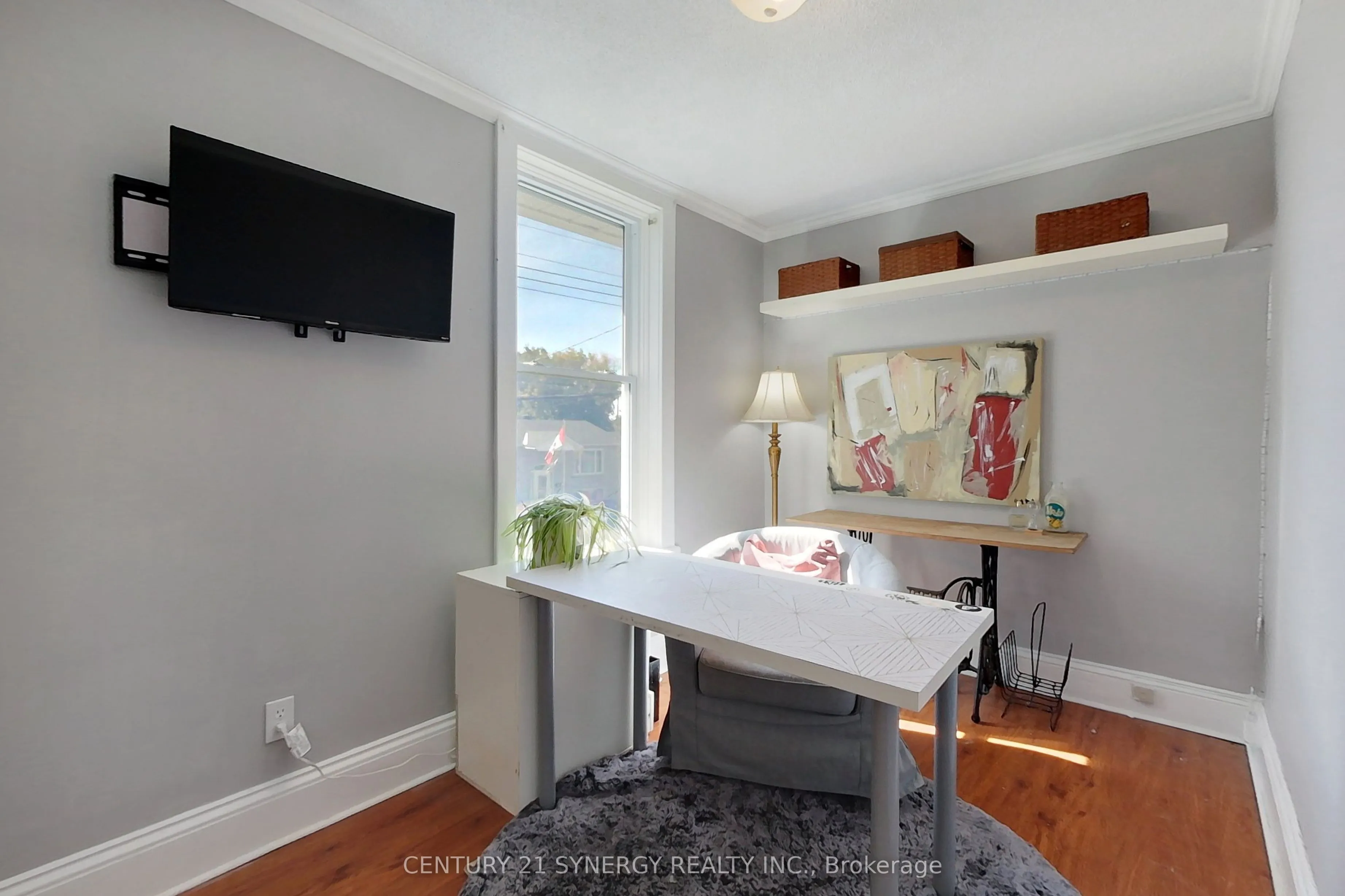 35 Norma Street S