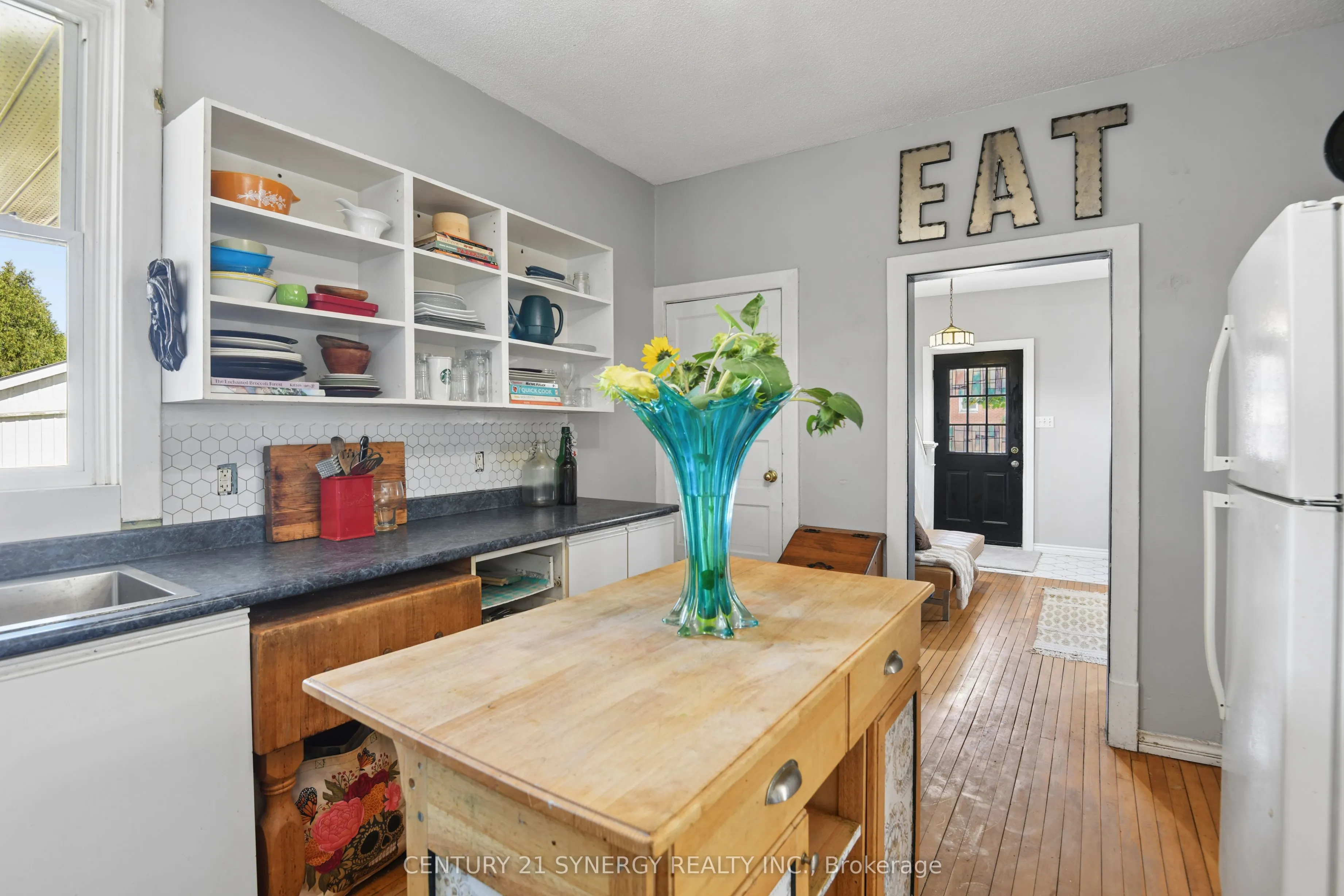 35 Norma Street S