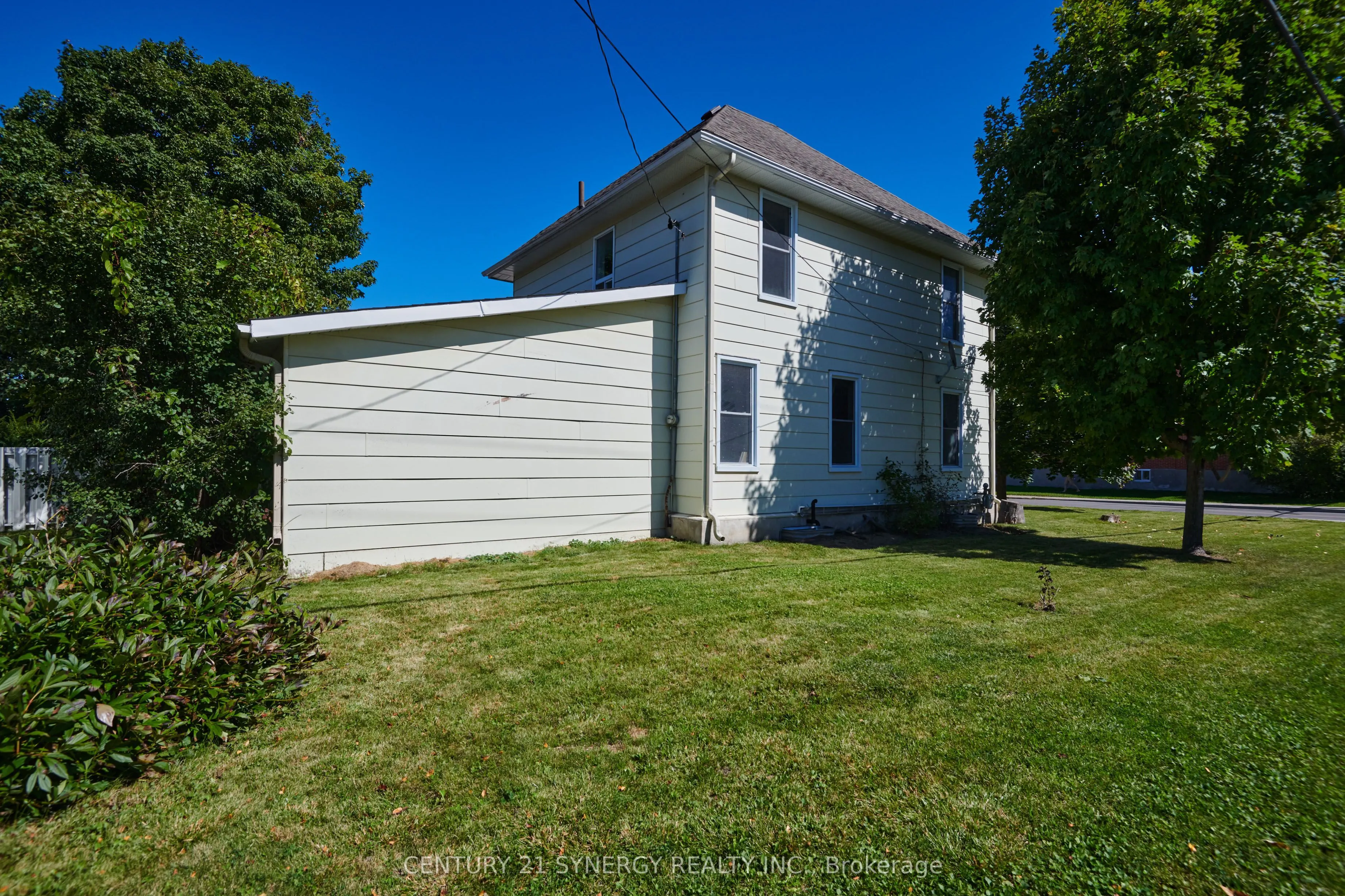 35 Norma Street S